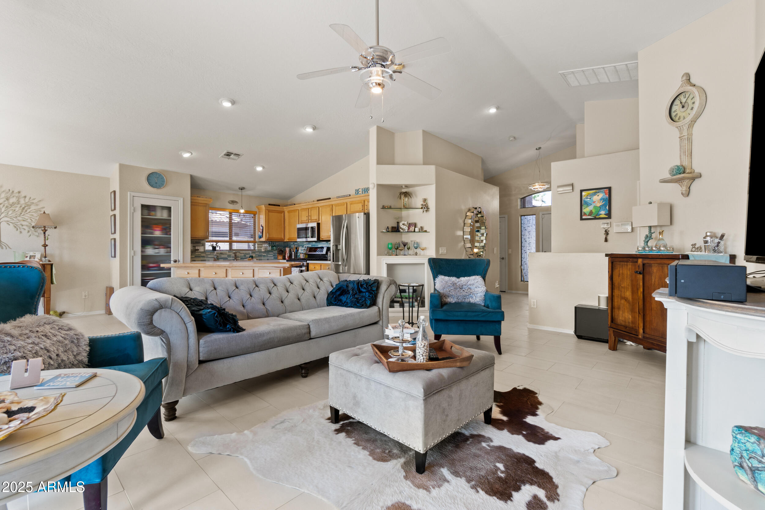 531 S WILDROSE