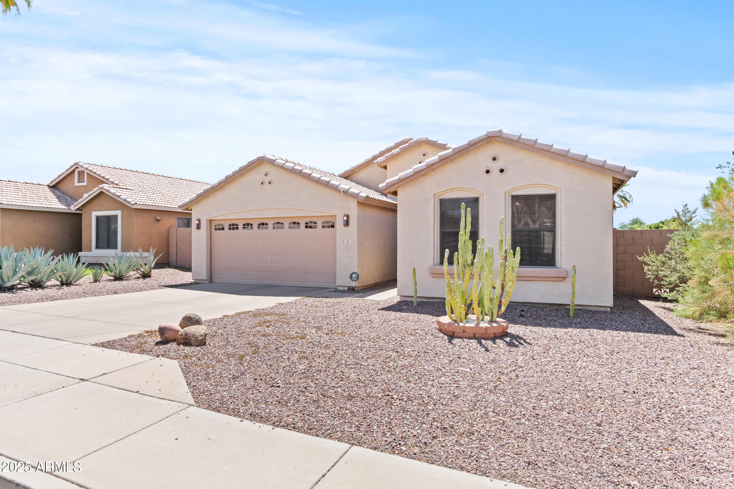 531 S WILDROSE