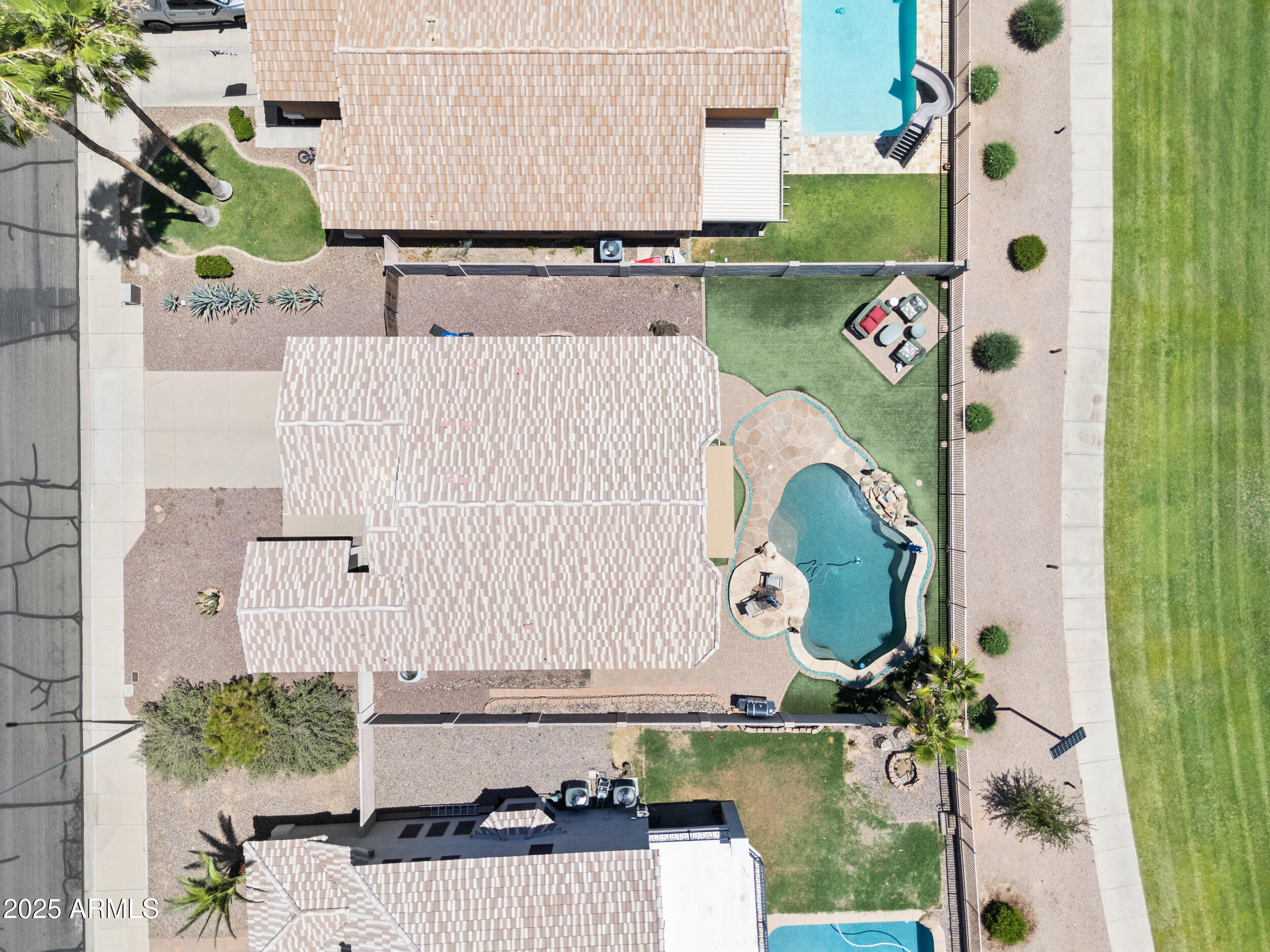 531 S WILDROSE