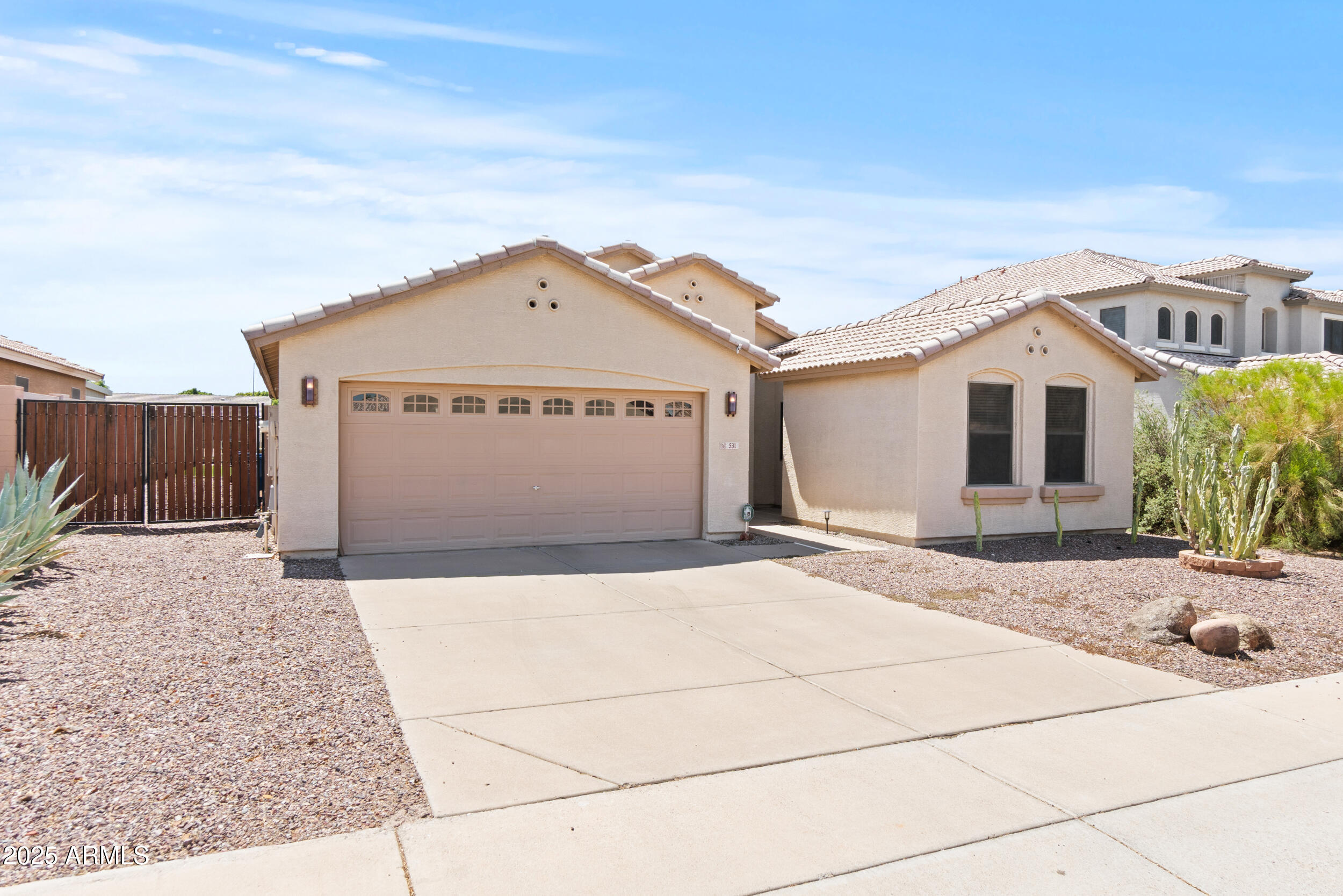 531 S WILDROSE