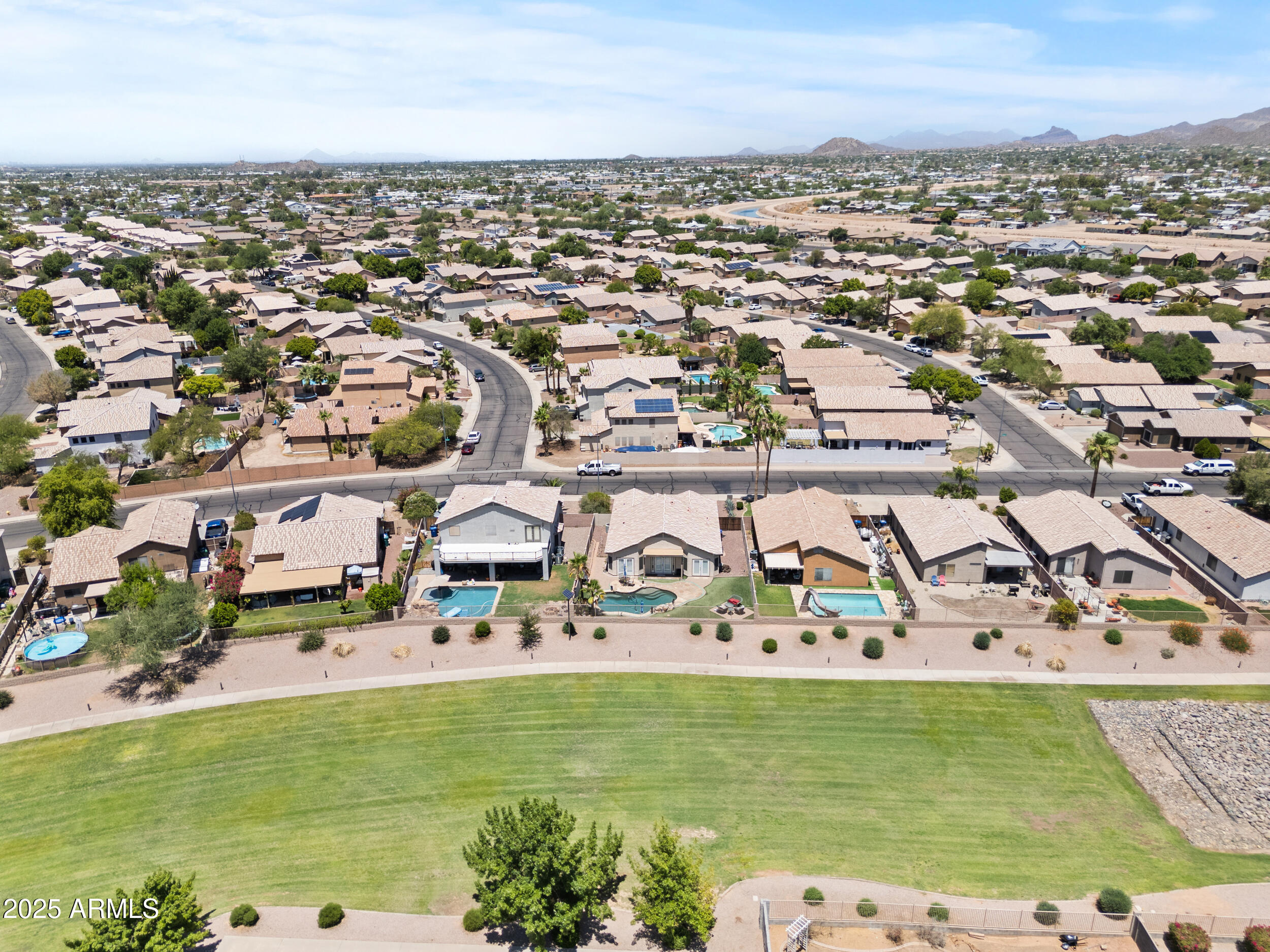 531 S WILDROSE