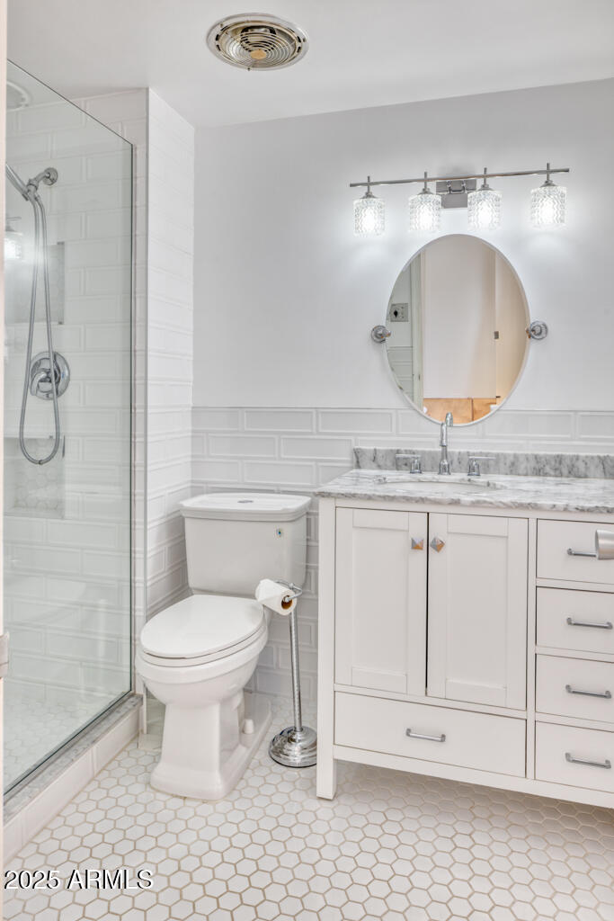 2201 N CENTRAL Avenue 3D