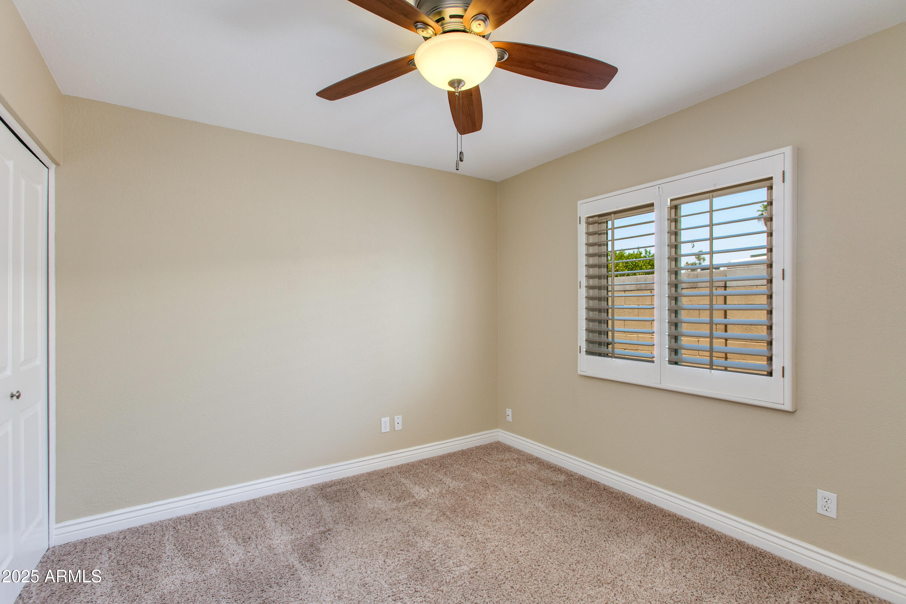 13602 N 49TH Place