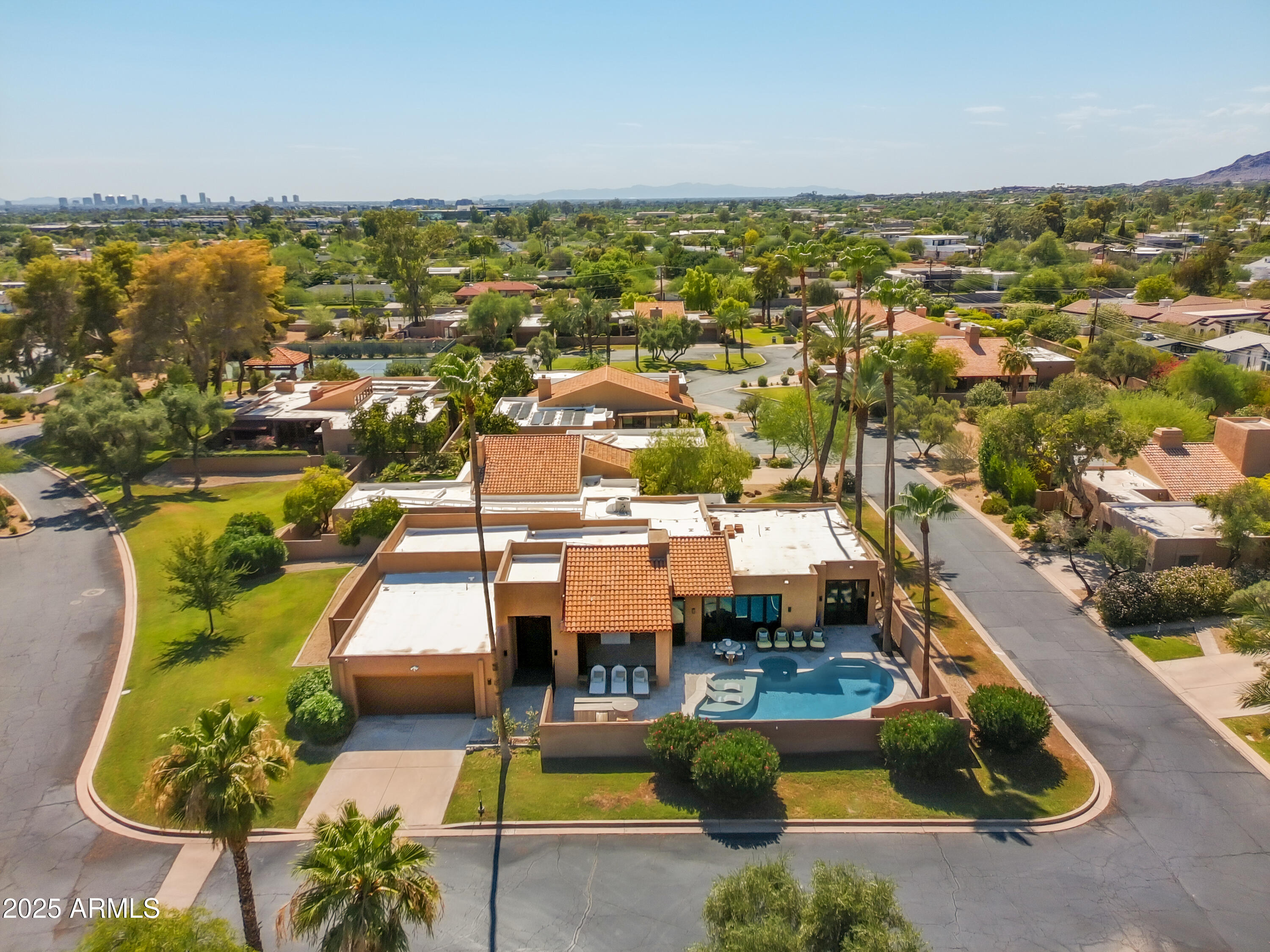 4440 E CAMELBACK Road 31
