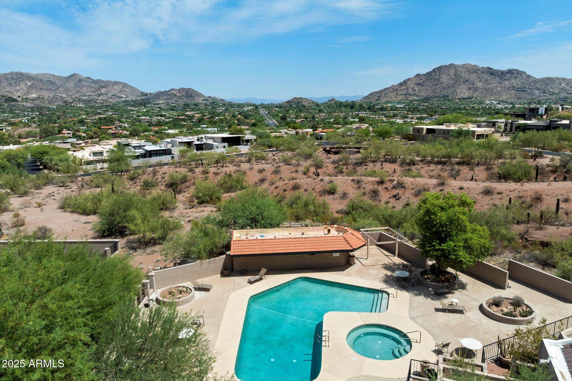 5964 N ECHO CANYON Drive