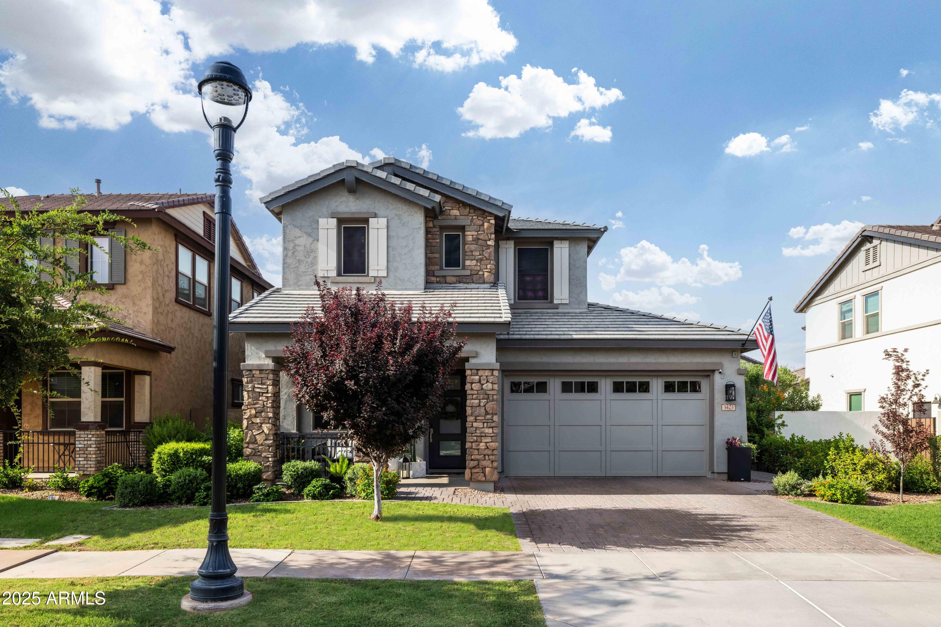 3423 E ARABIAN Drive
