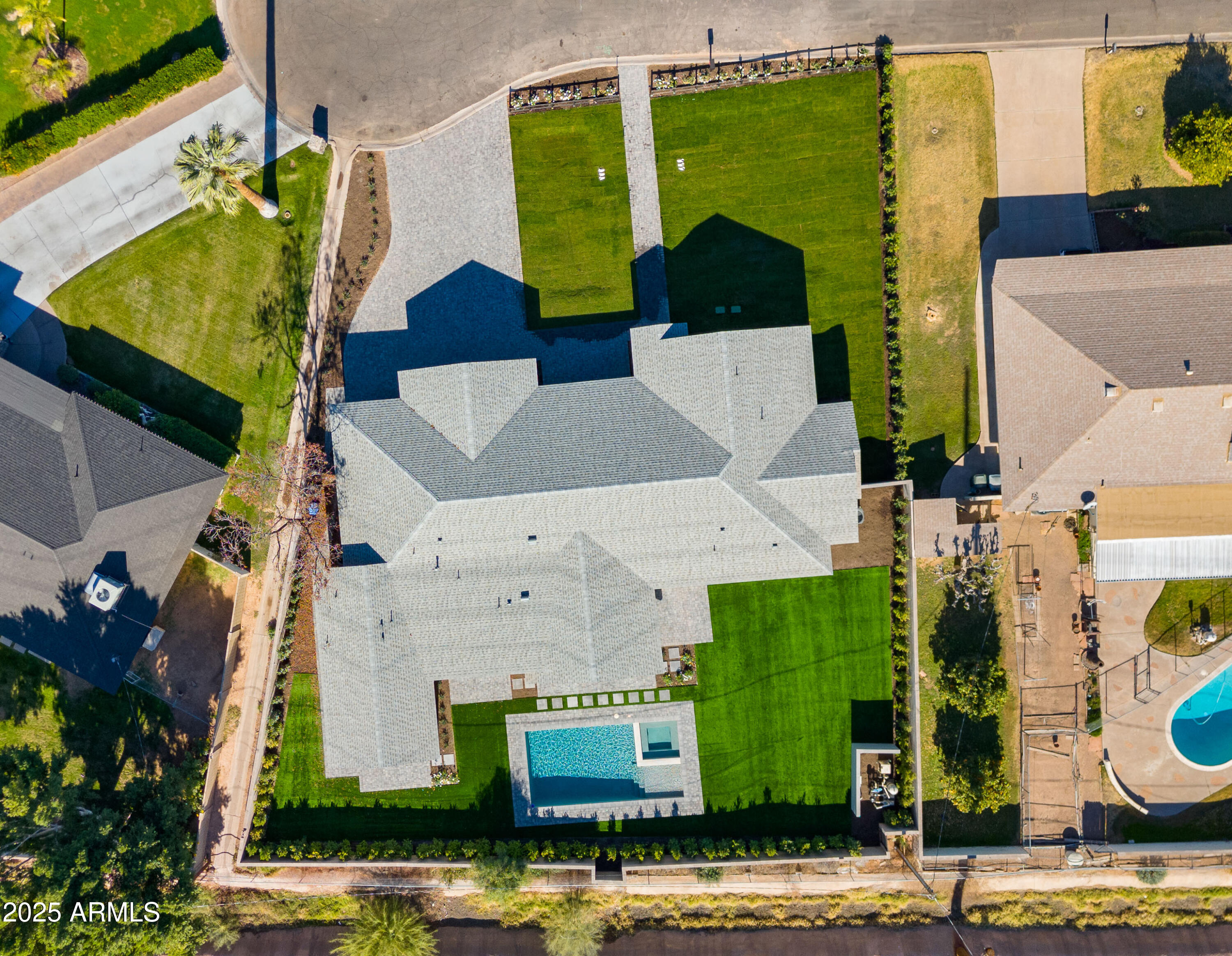 6039 E CALLE CAMELIA