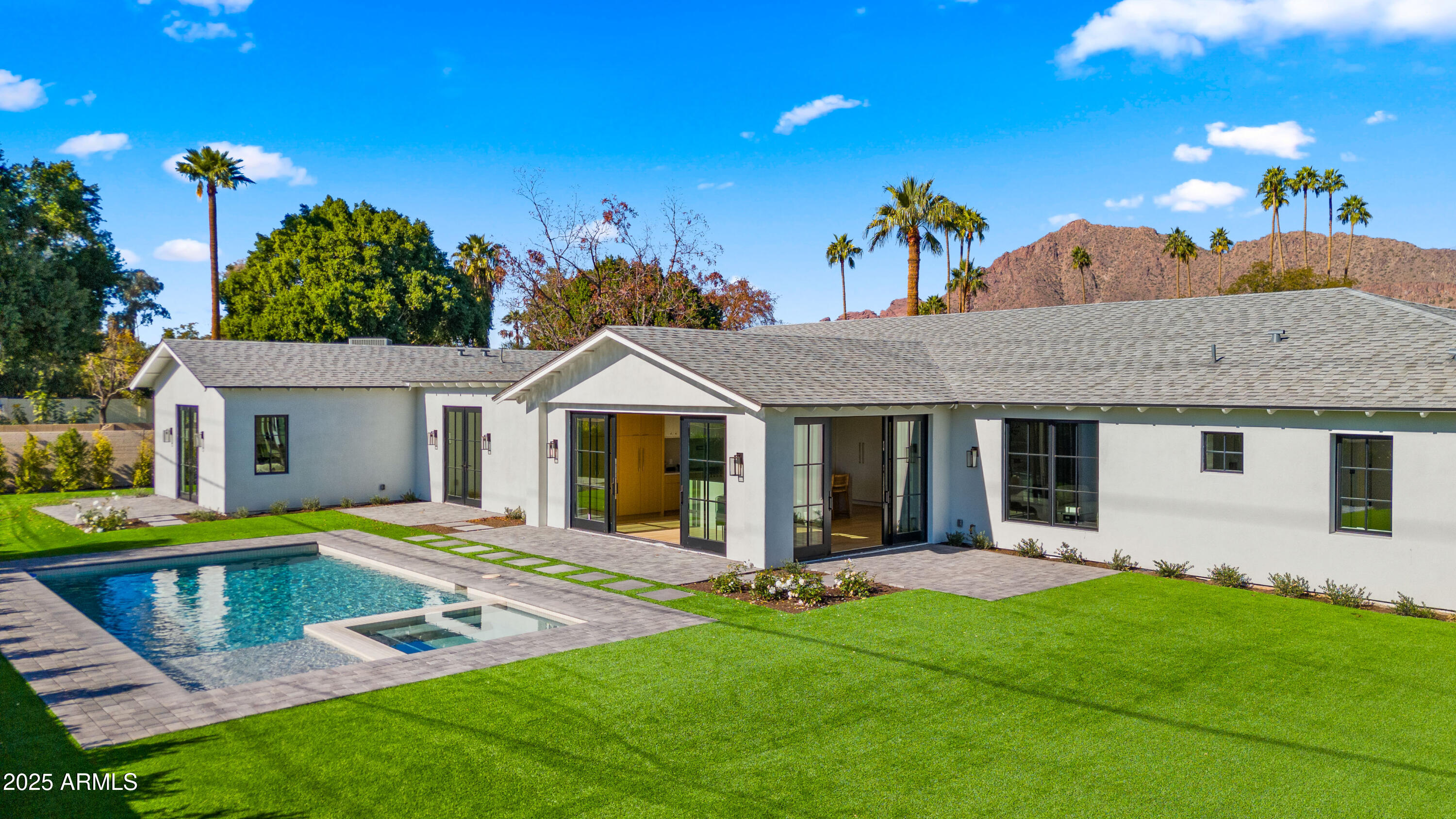6039 E CALLE CAMELIA