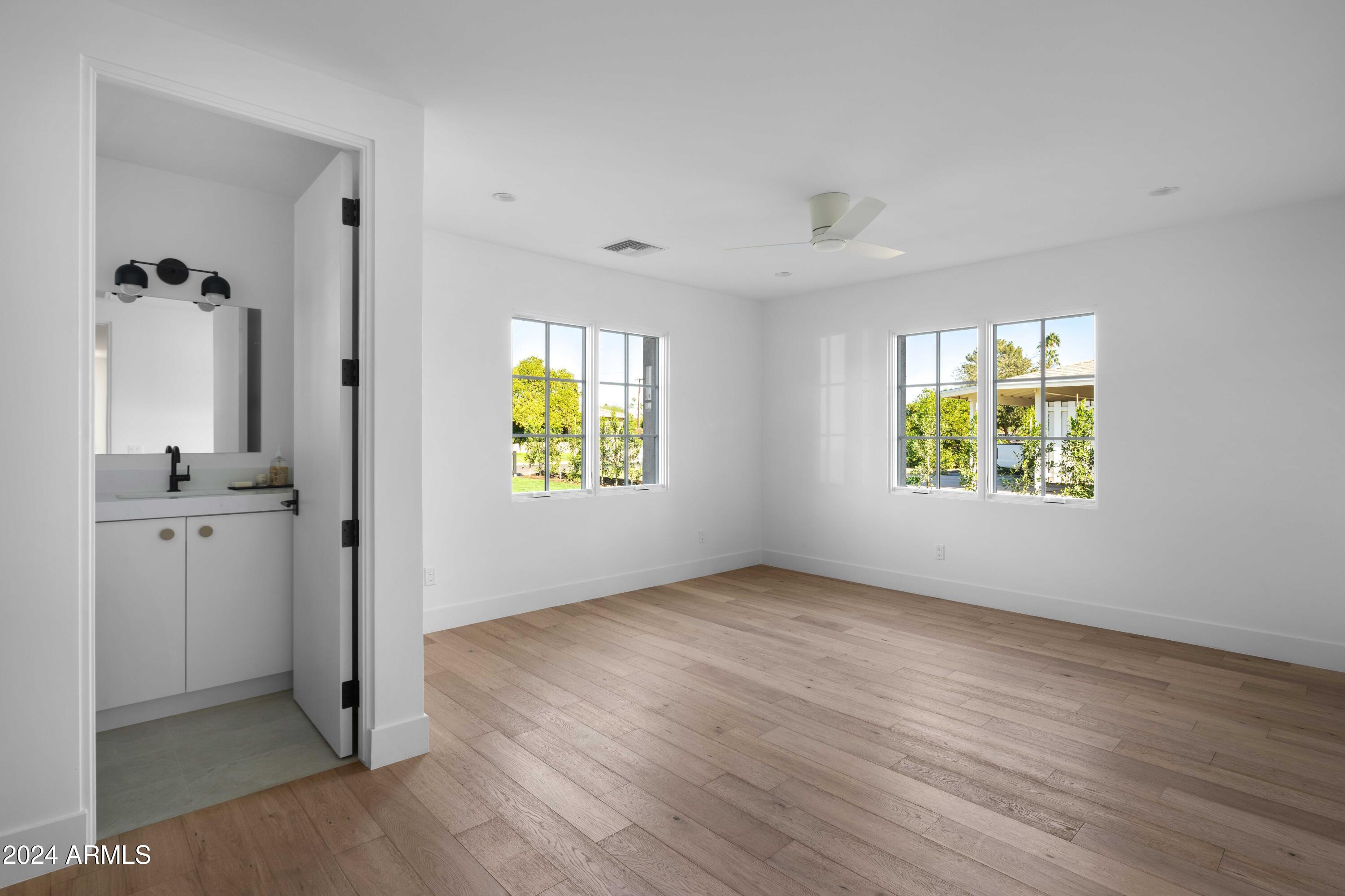 6039 E CALLE CAMELIA
