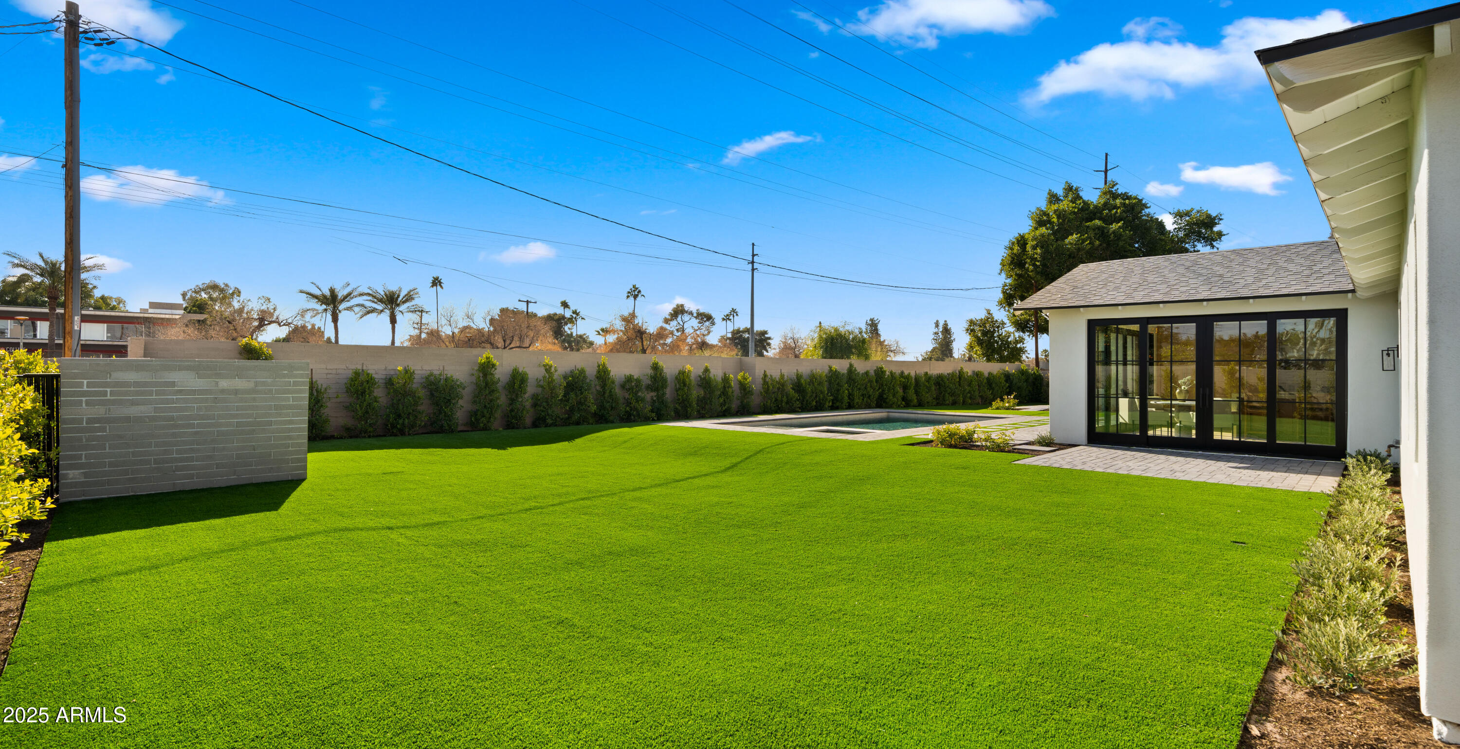 6039 E CALLE CAMELIA