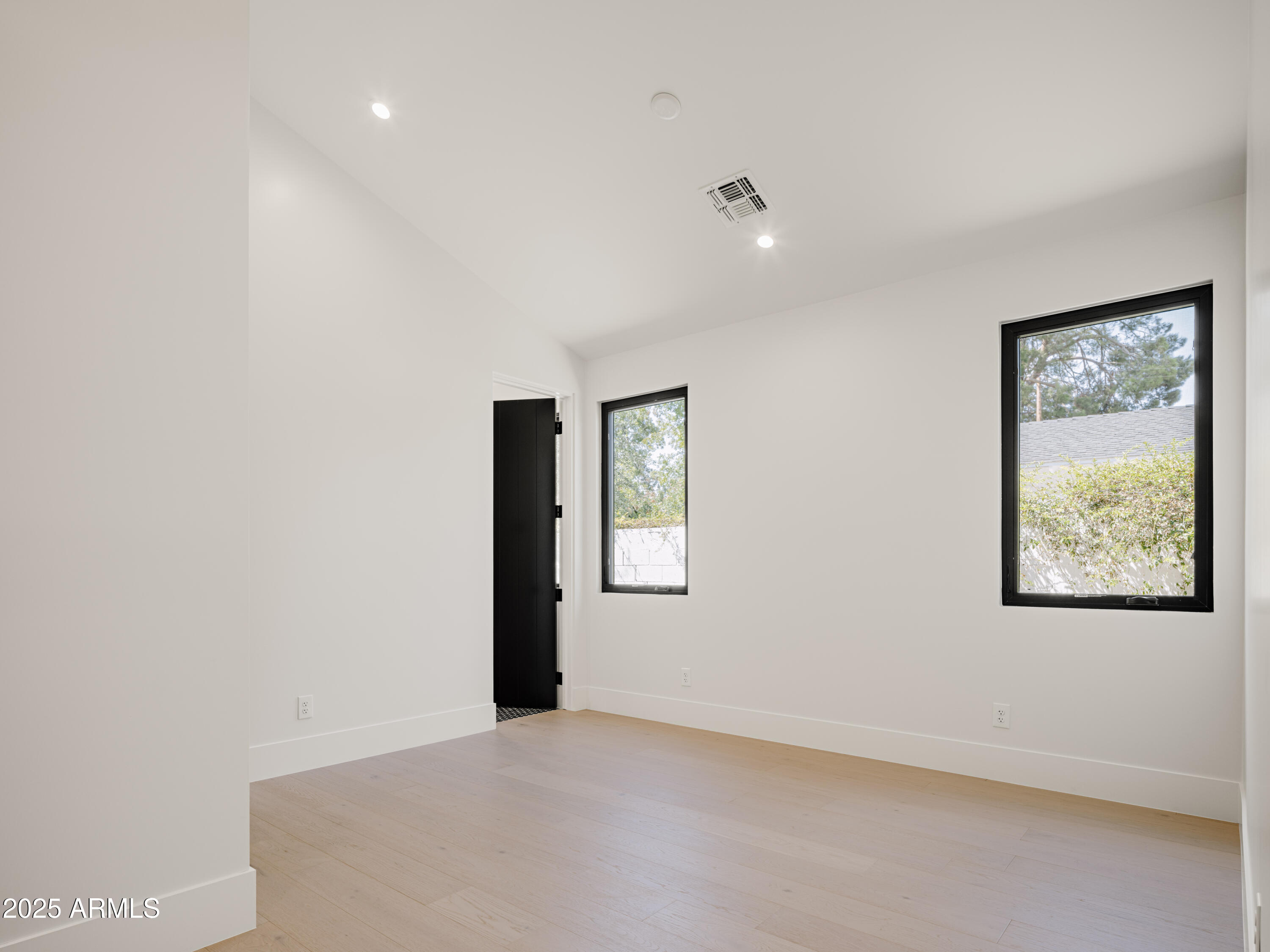 3046 N 45TH Street