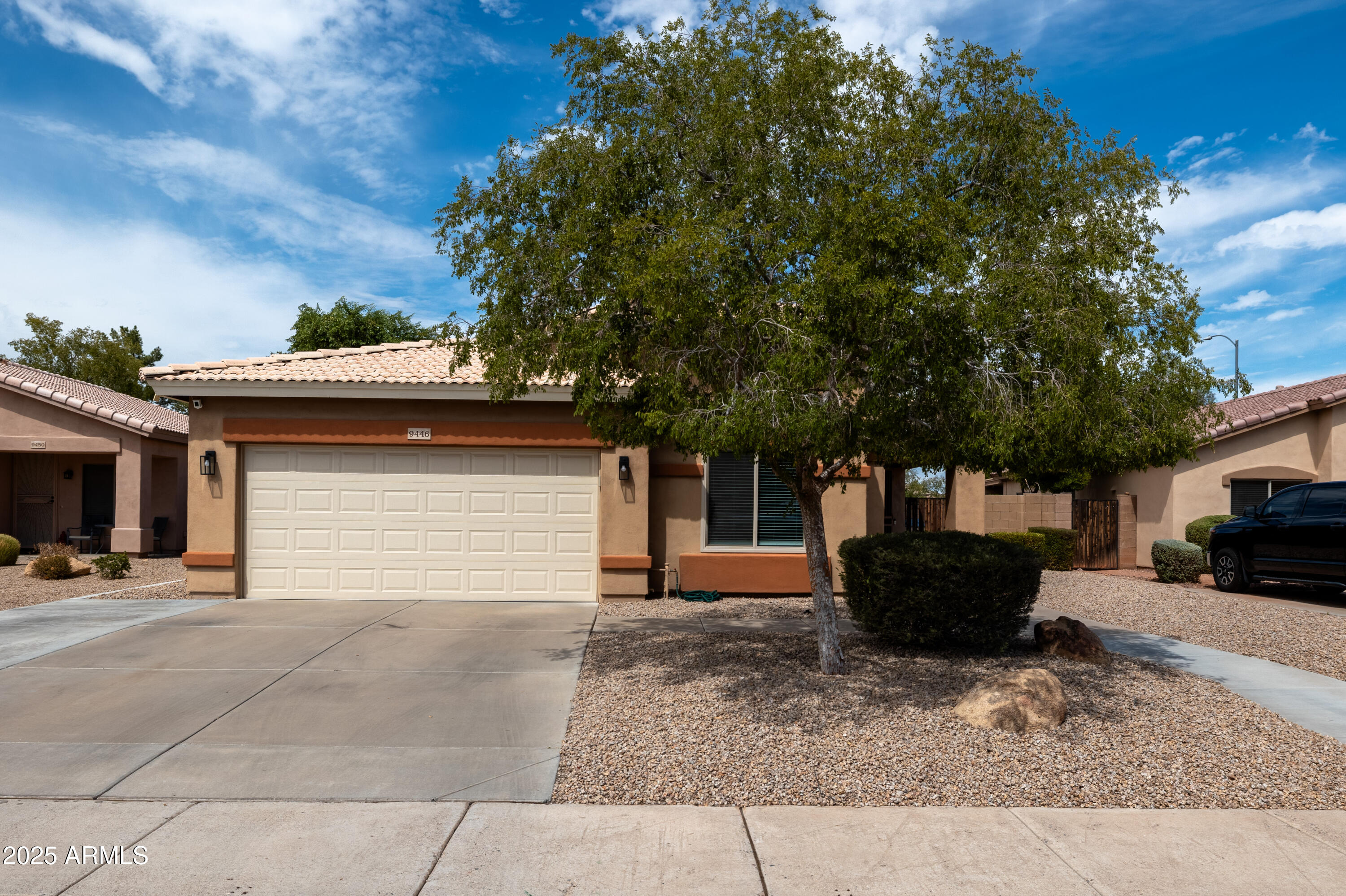 9446 W QUAIL Avenue