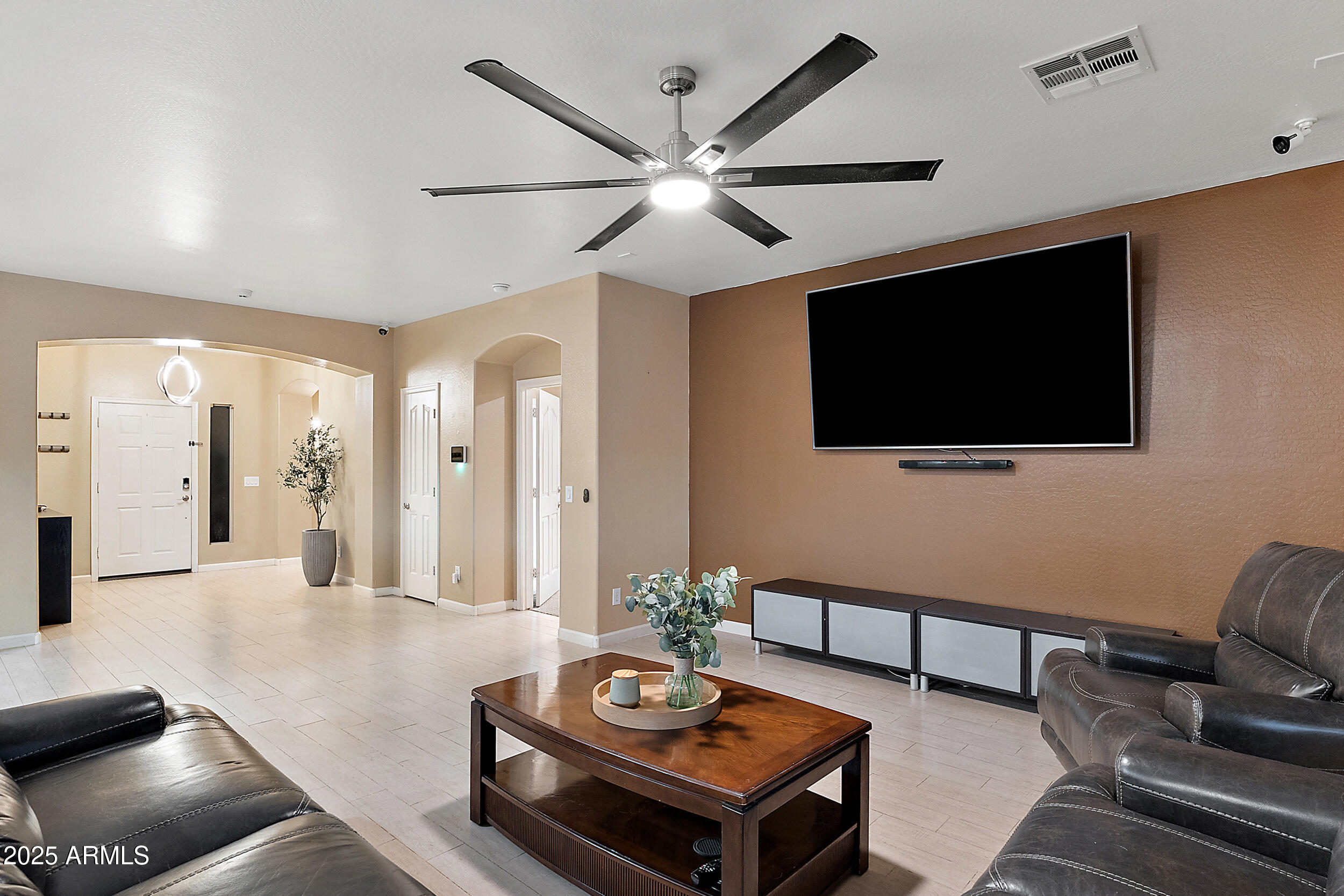 11713 W RIO VISTA Lane