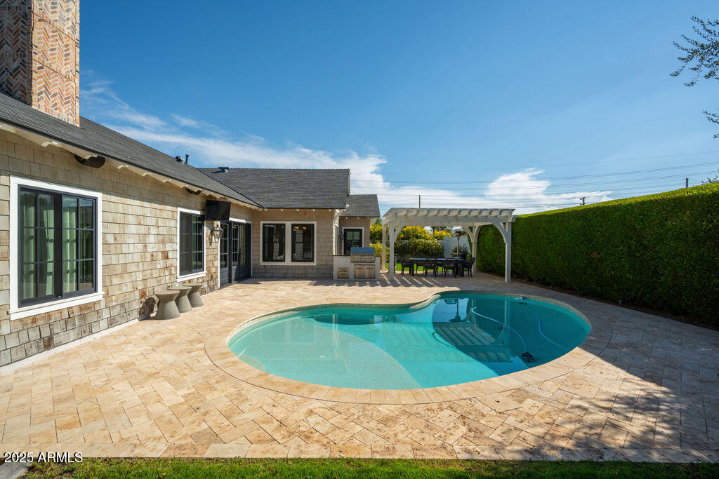 5838 E Calle Del Paisano