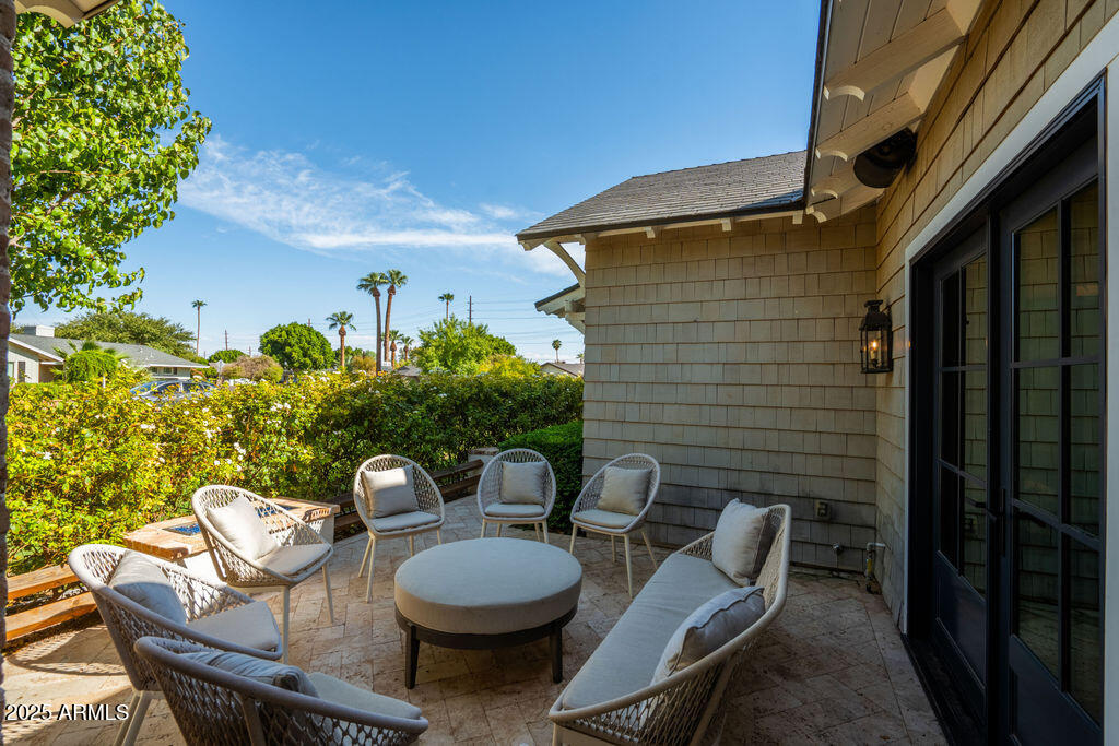5838 E Calle Del Paisano