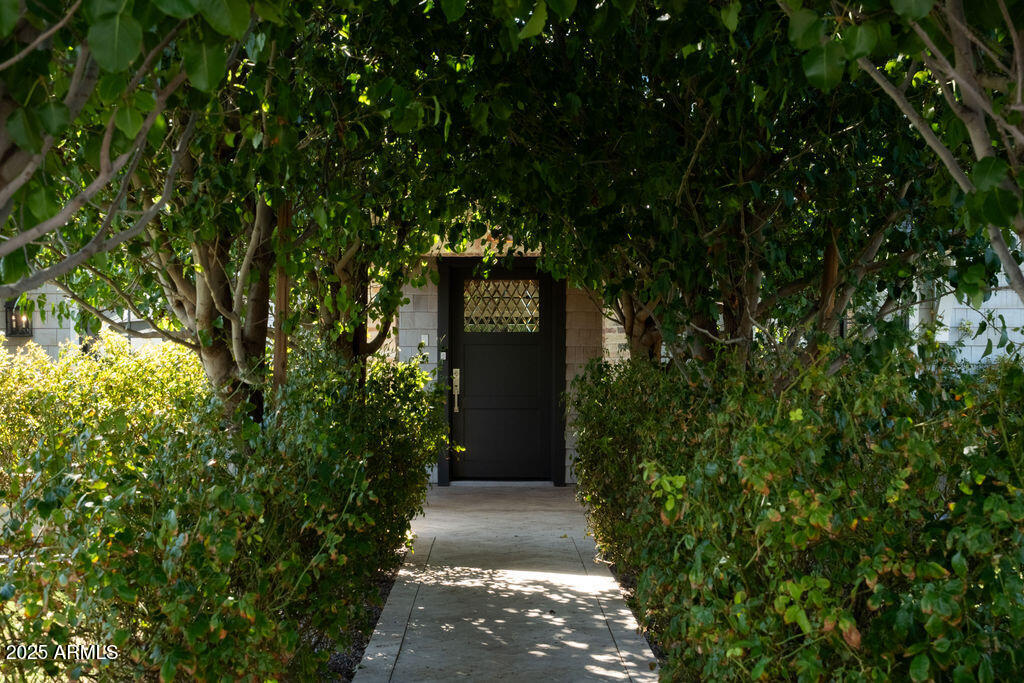 5838 E Calle Del Paisano