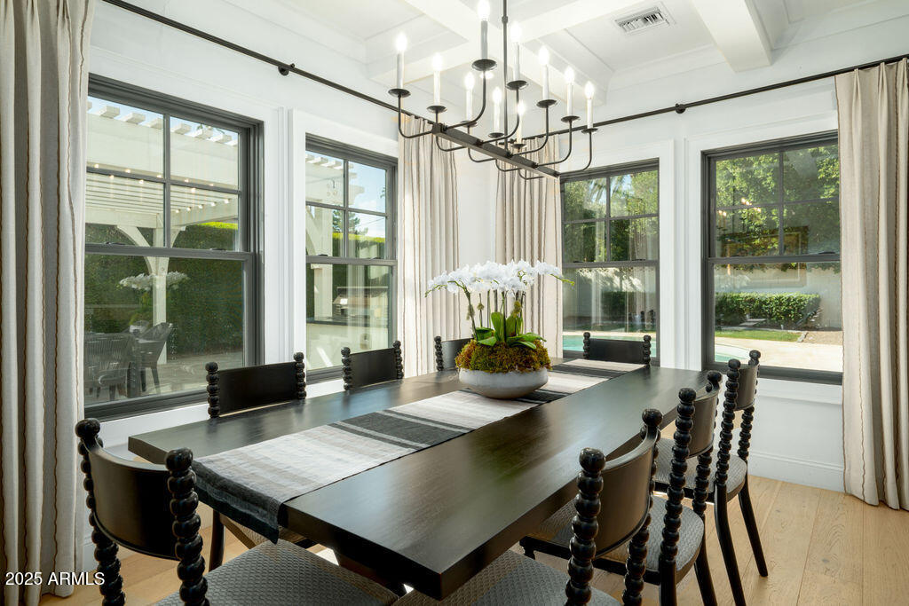 5838 E Calle Del Paisano
