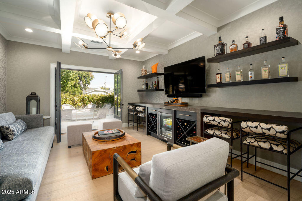 5838 E Calle Del Paisano