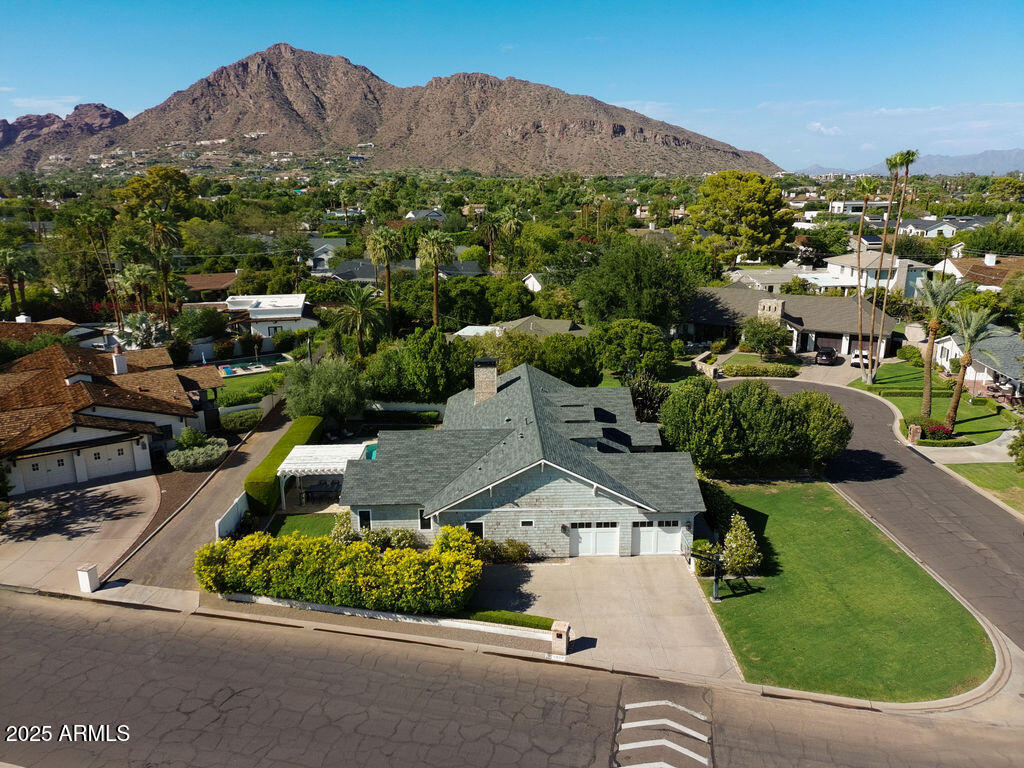 5838 E Calle Del Paisano
