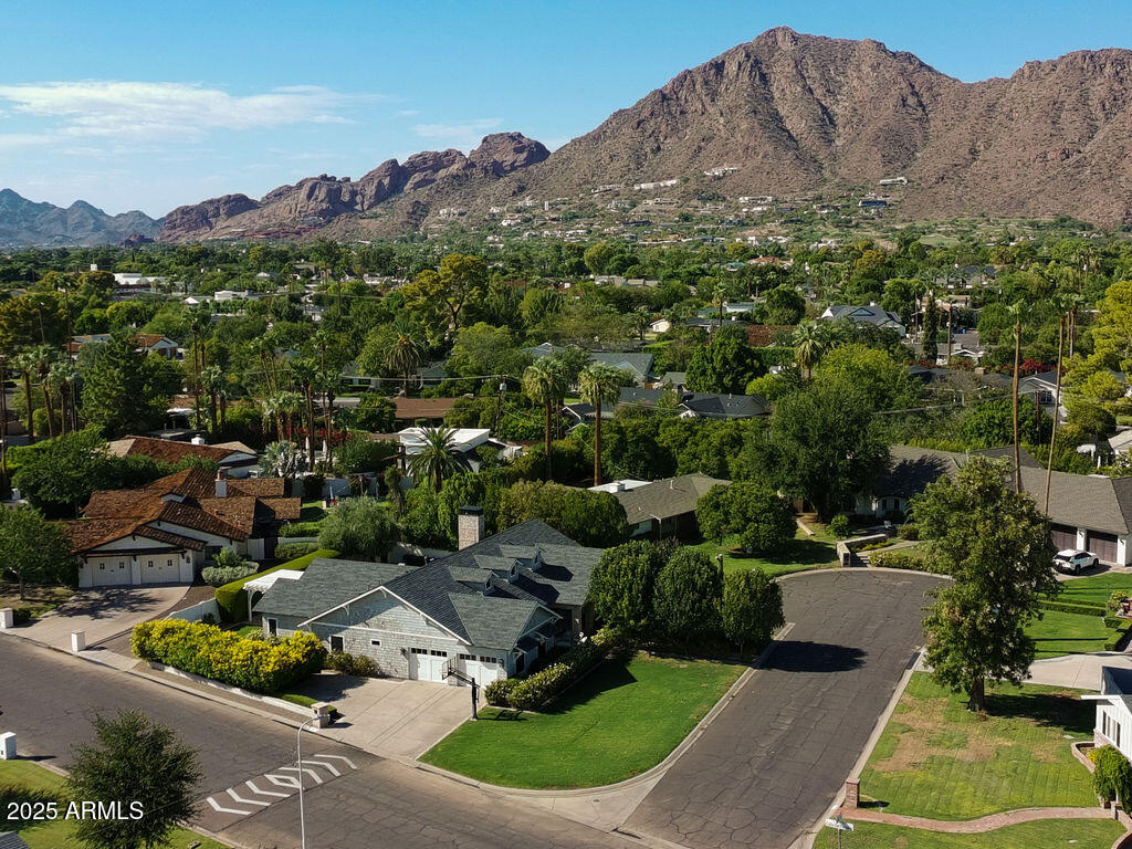 5838 E Calle Del Paisano