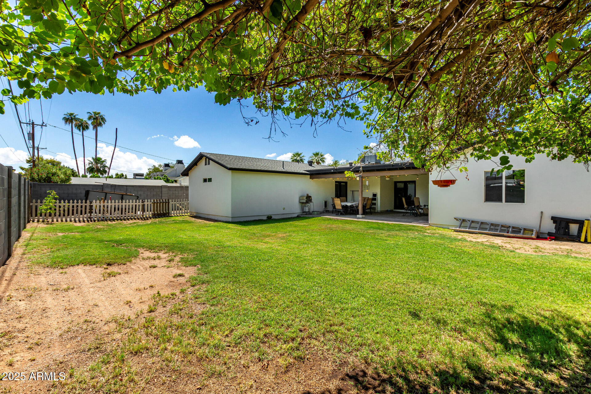 3439 N 45TH Place