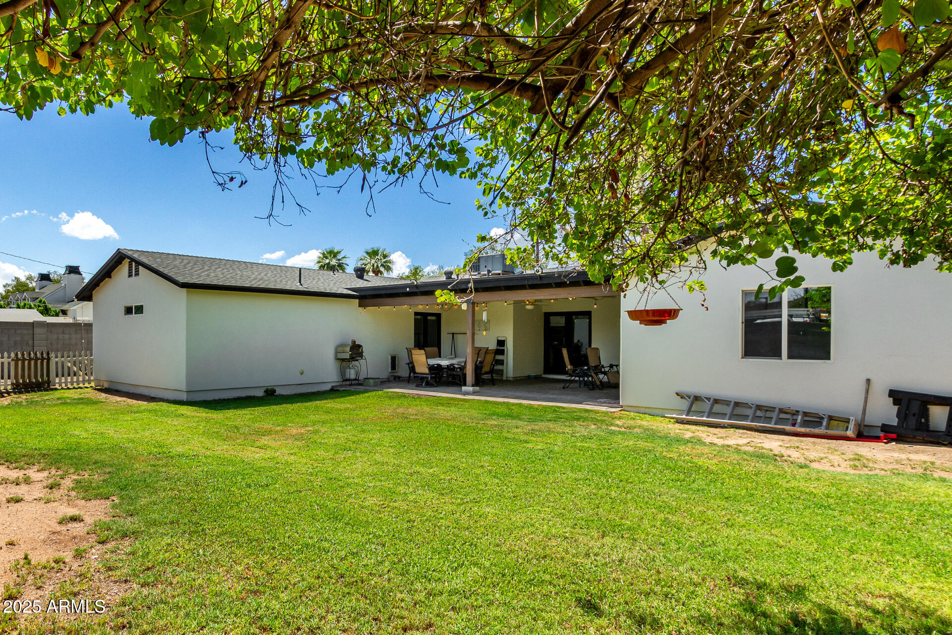 3439 N 45TH Place