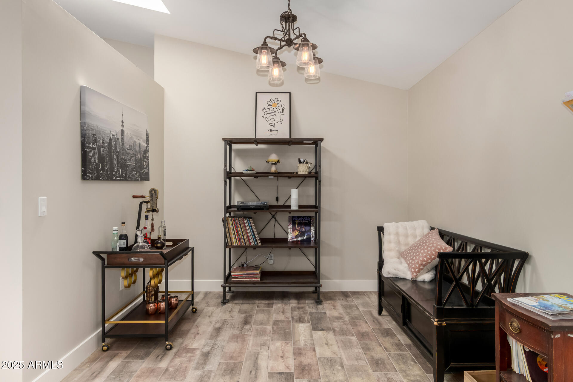 3439 N 45TH Place