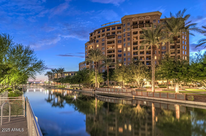 7181 E Camelback Road 1105