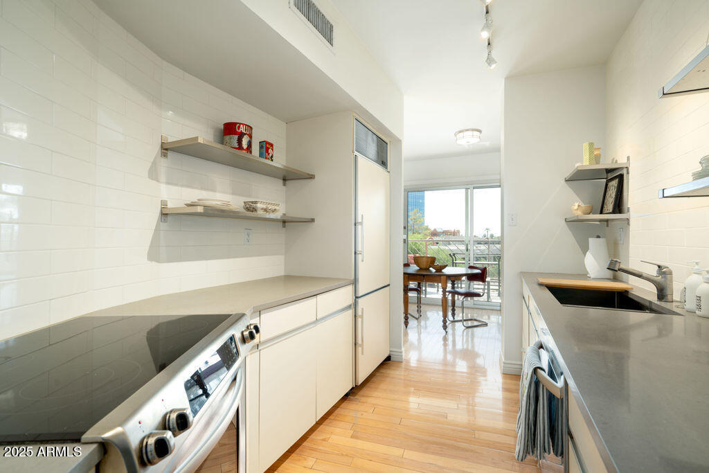 2201 N Central Avenue Apt 4E