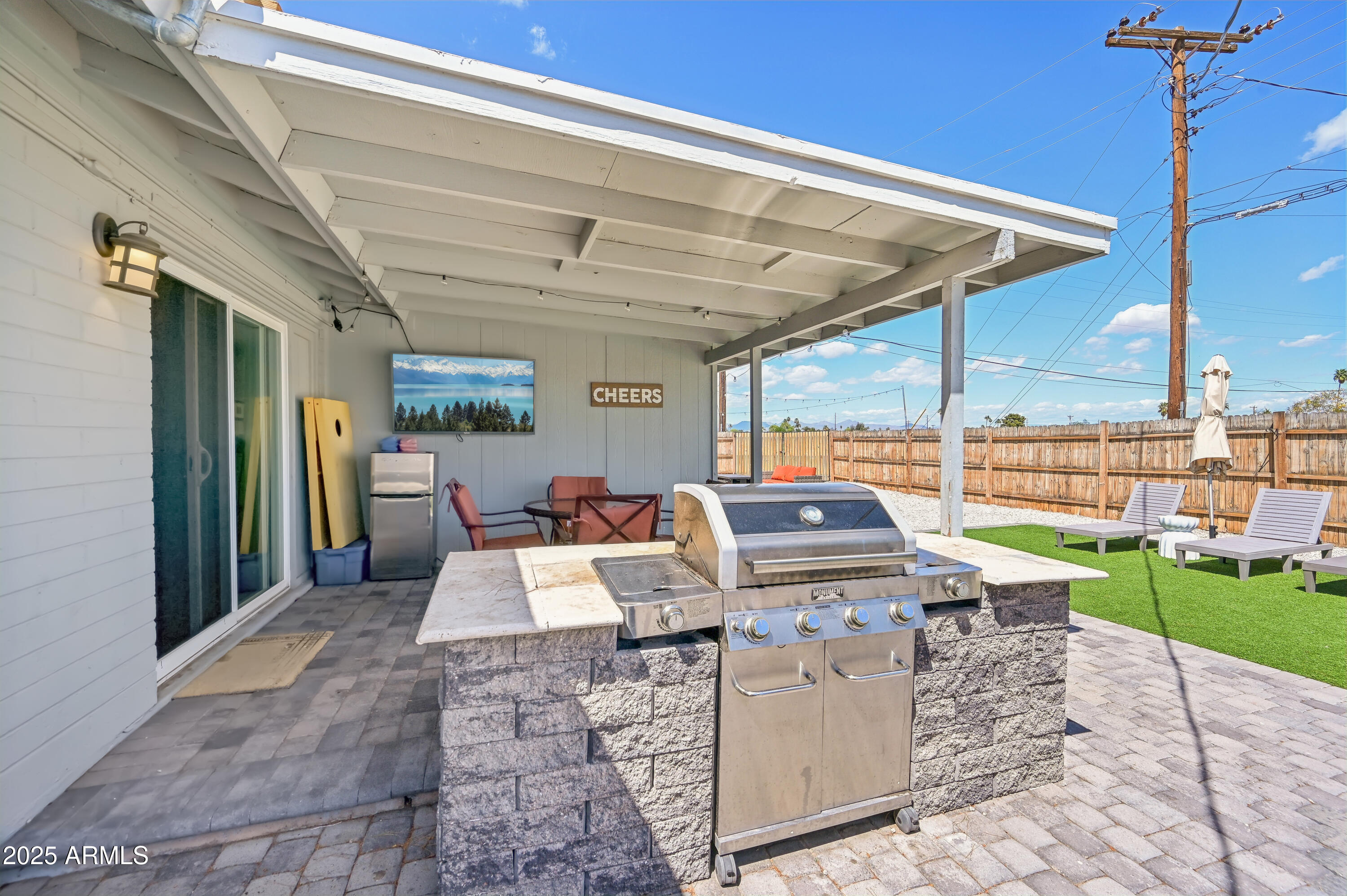 2045 N 68TH Street