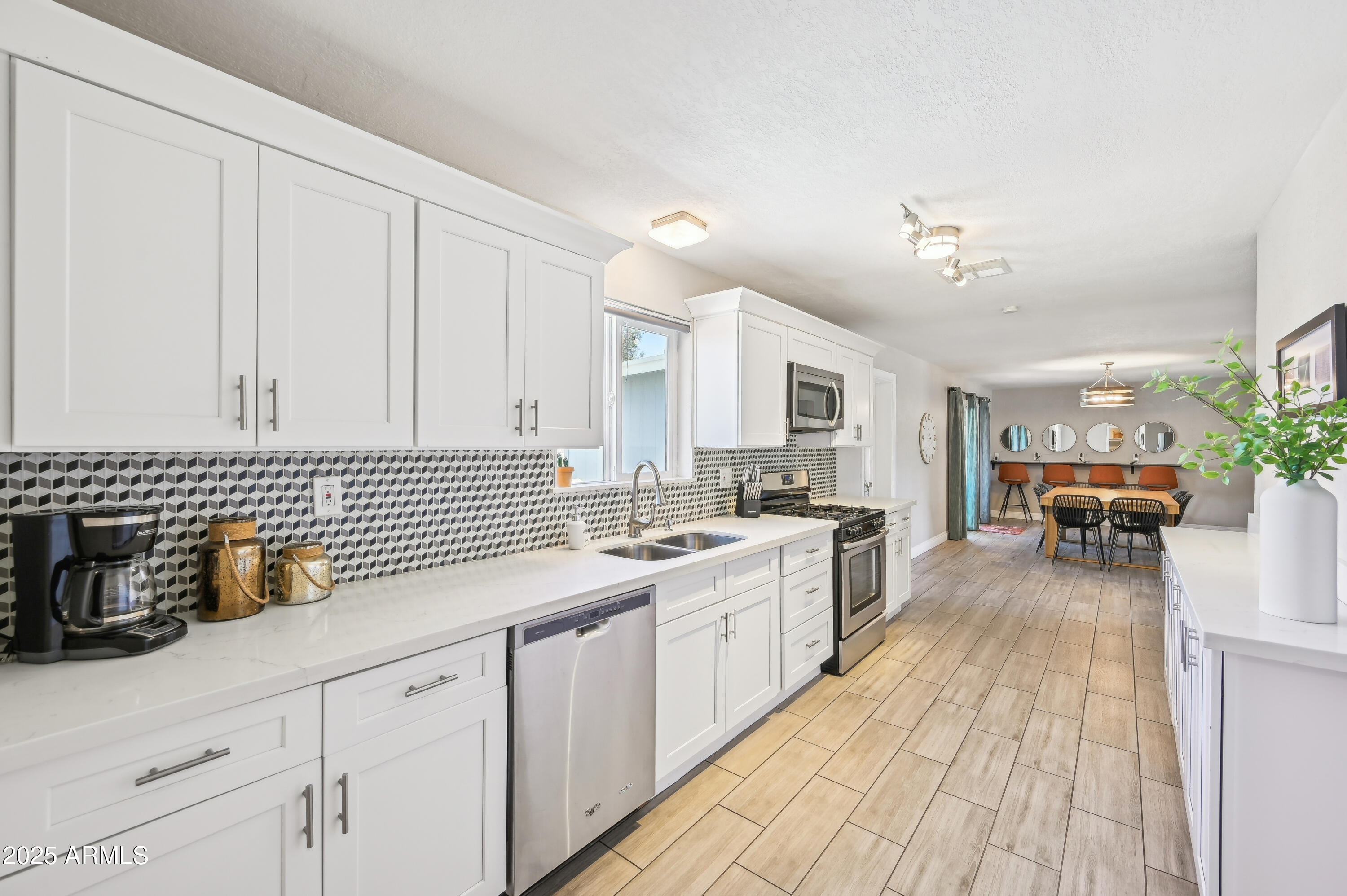 2045 N 68TH Street