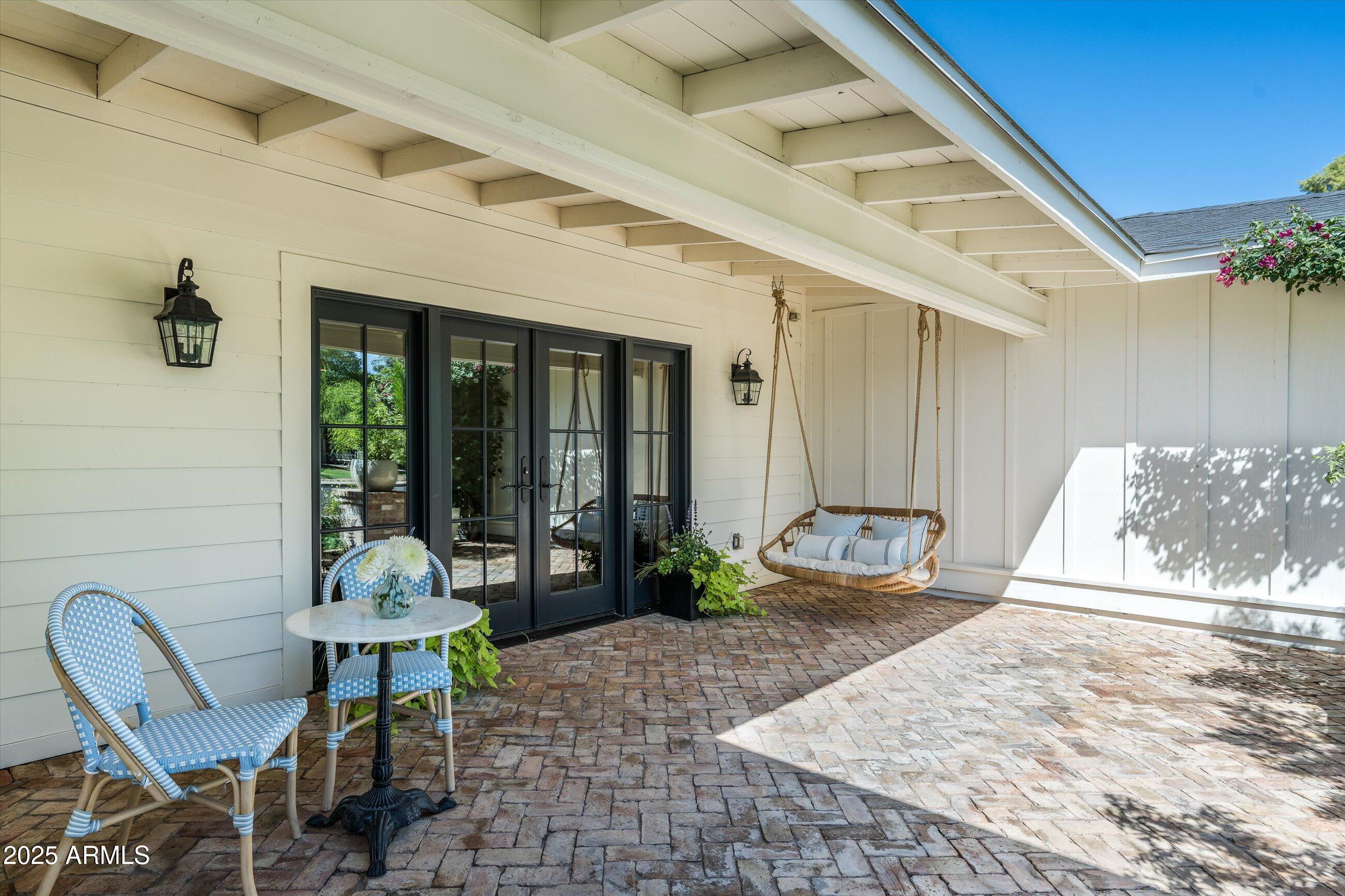 3628 N 49TH Place