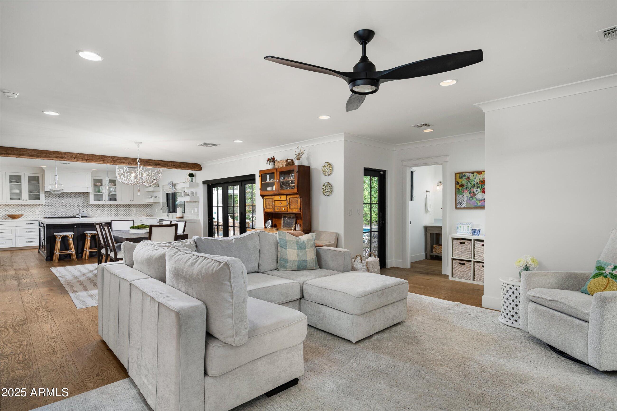 3628 N 49TH Place