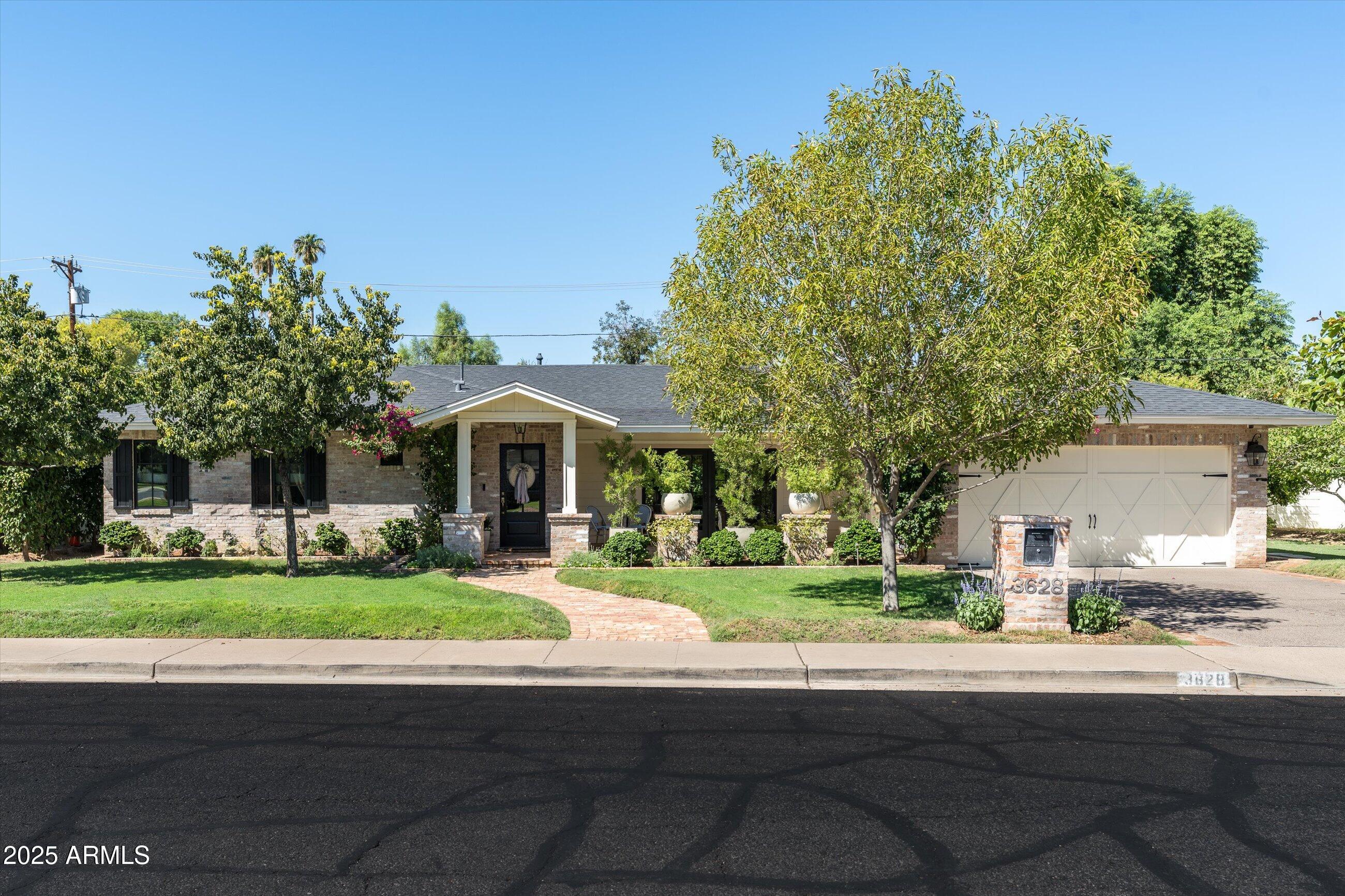 3628 N 49TH Place