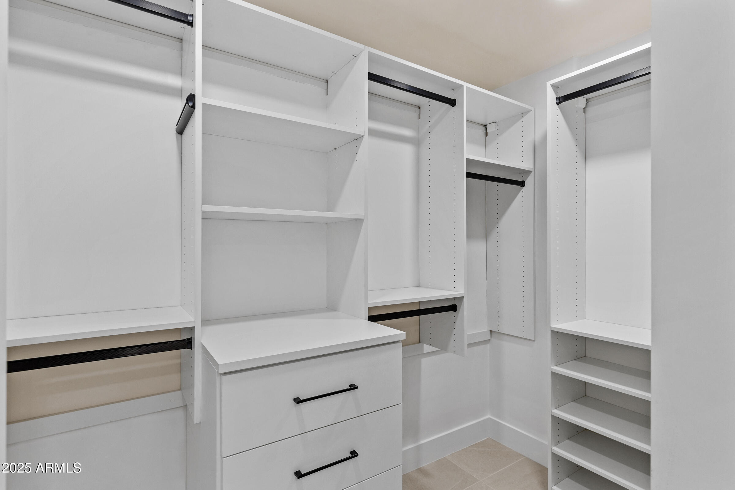 8436 N VIA LINDA