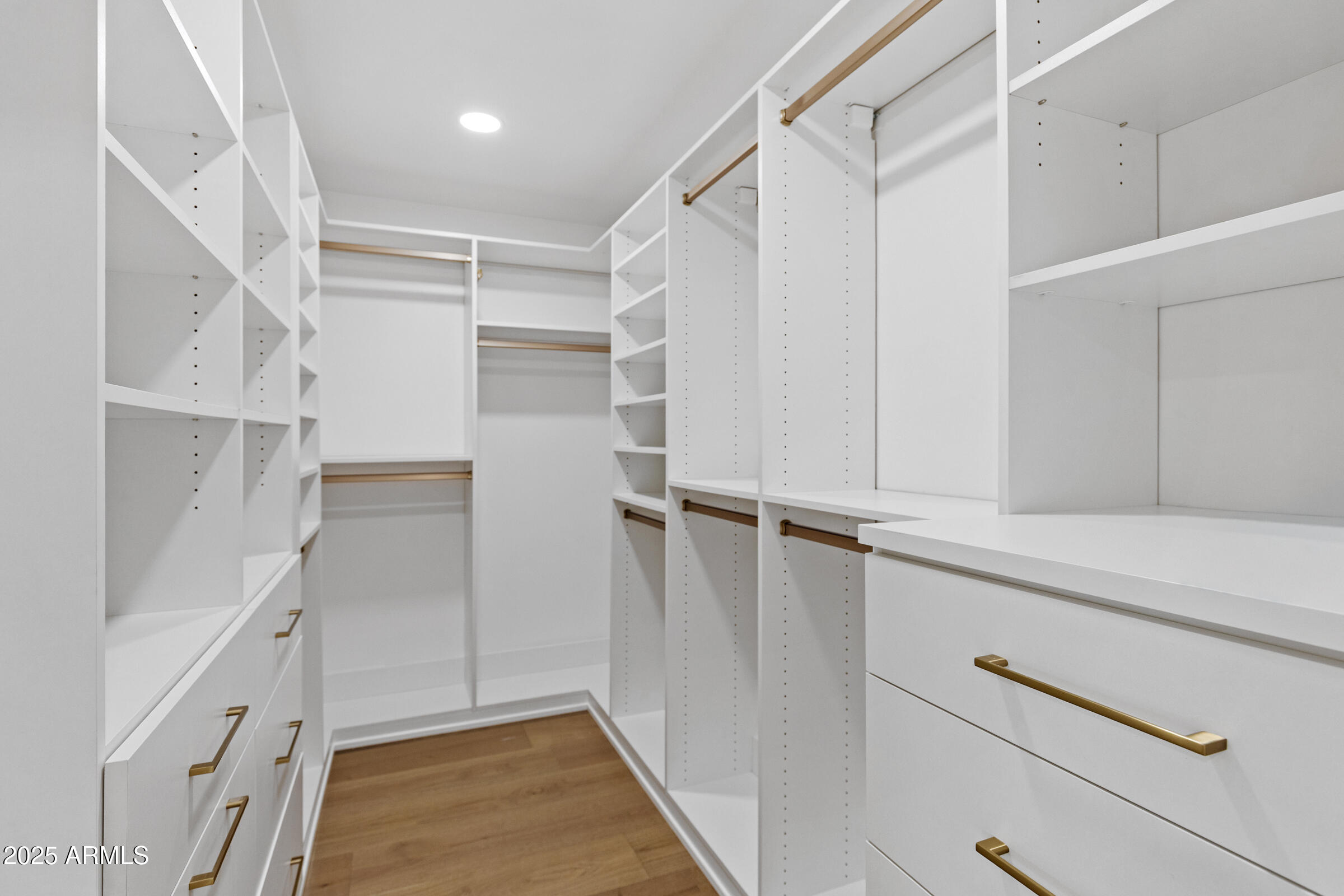 8436 N VIA LINDA