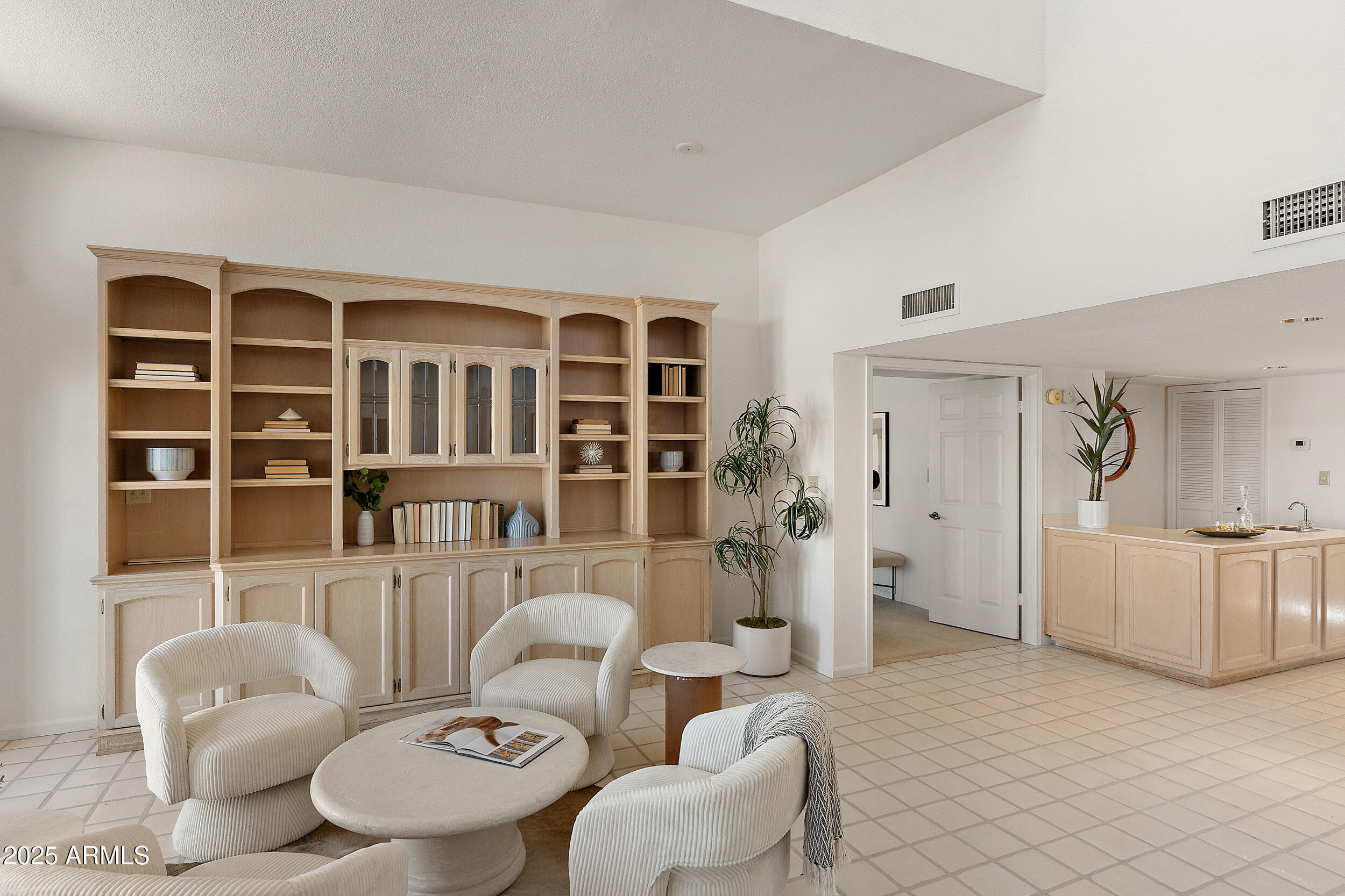 2626 E ARIZONA BILTMORE Circle 20