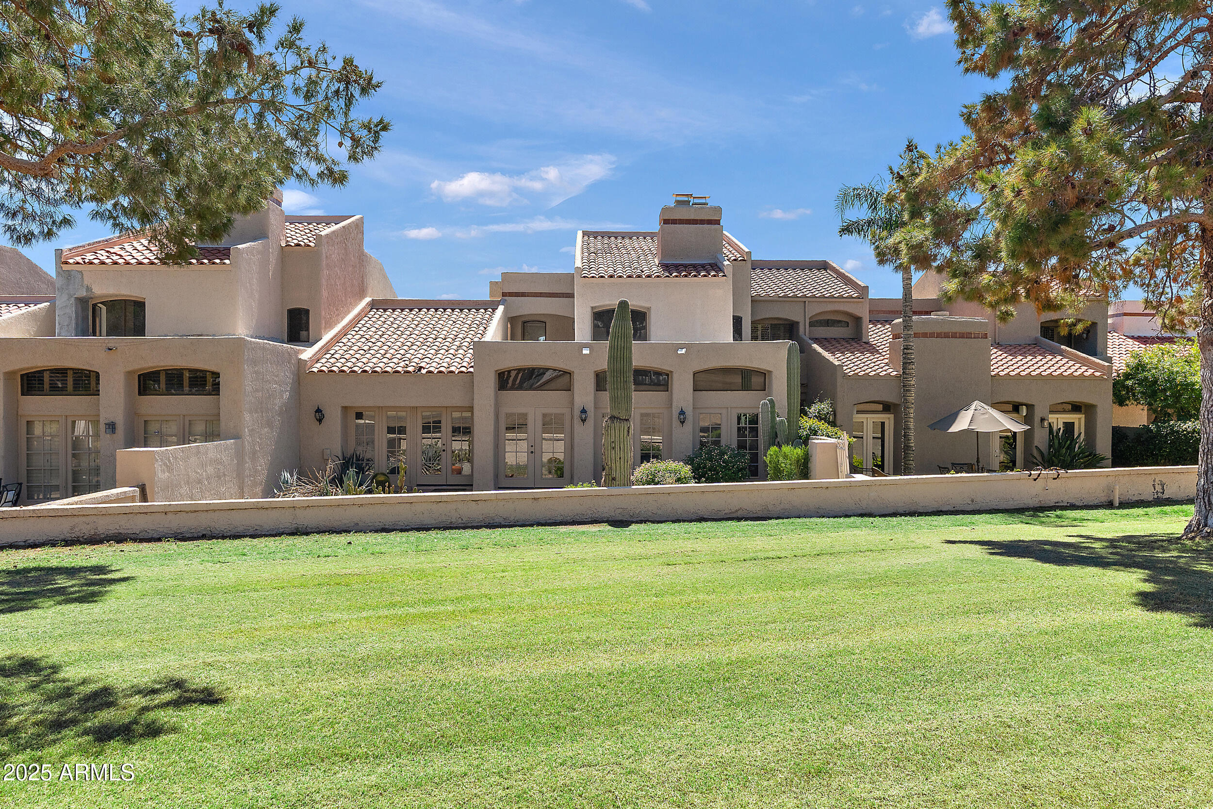 2626 E ARIZONA BILTMORE Circle 20