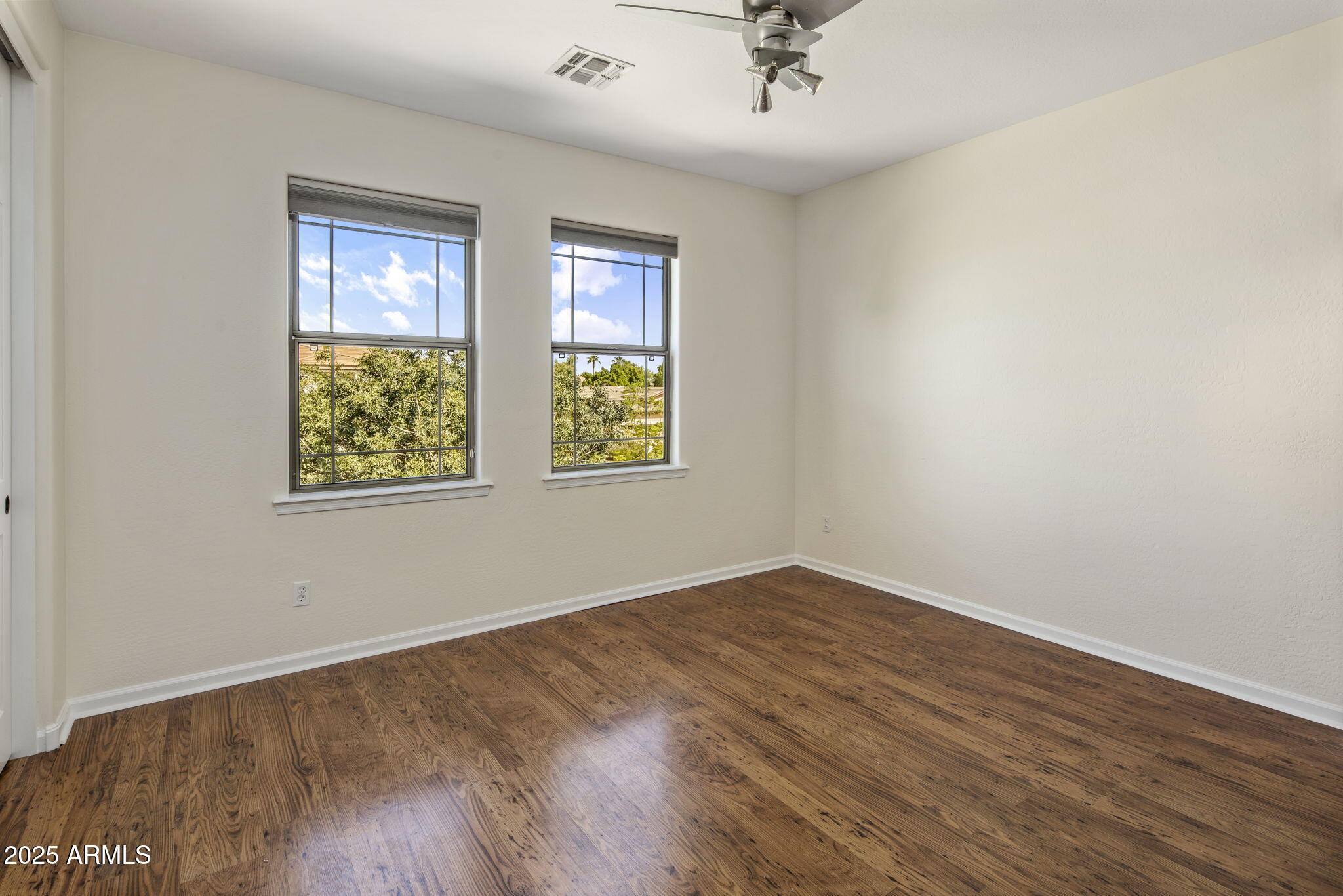 315 E MARY Lane