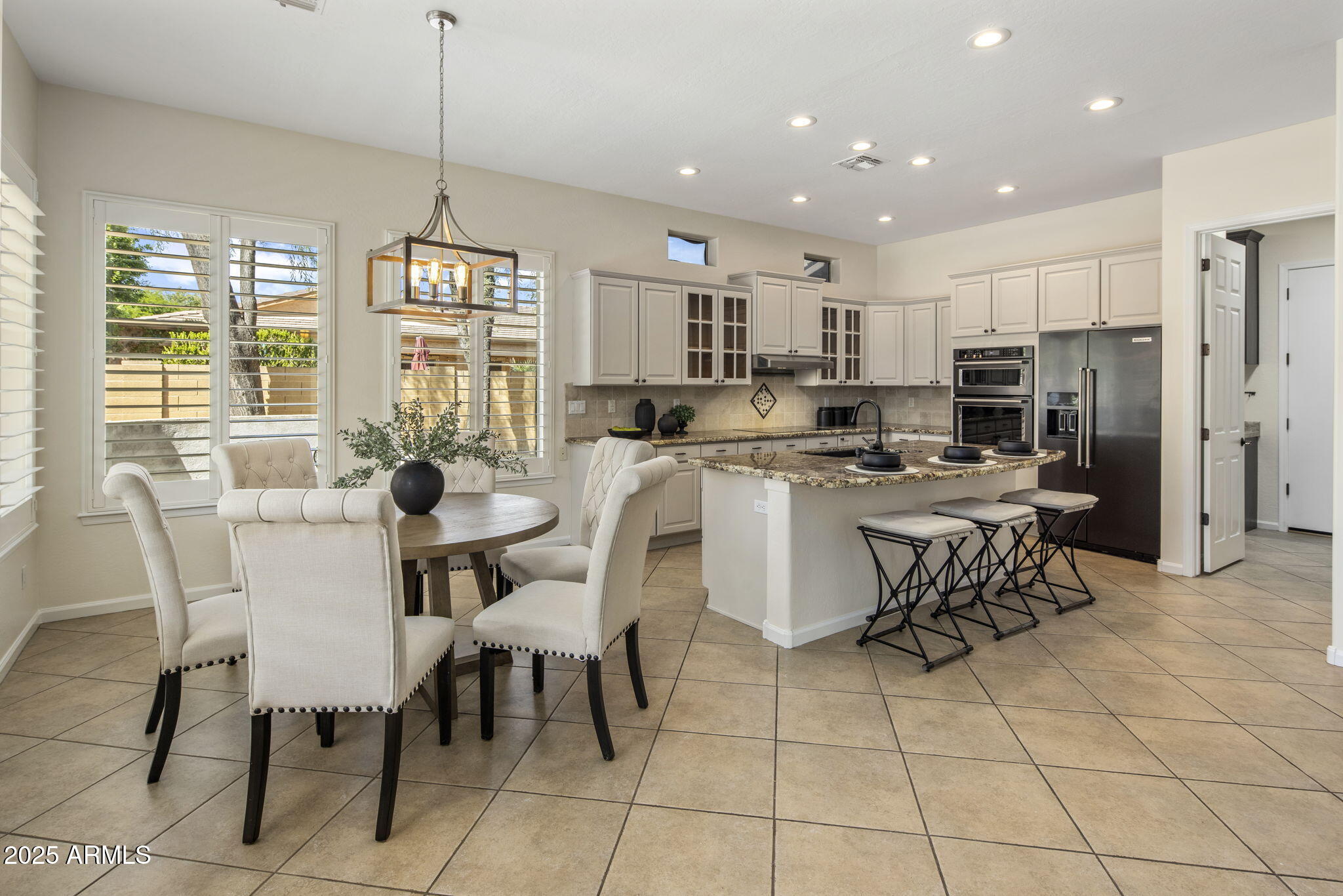 315 E MARY Lane