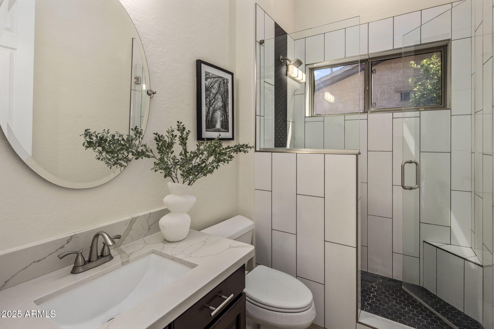 315 E MARY Lane