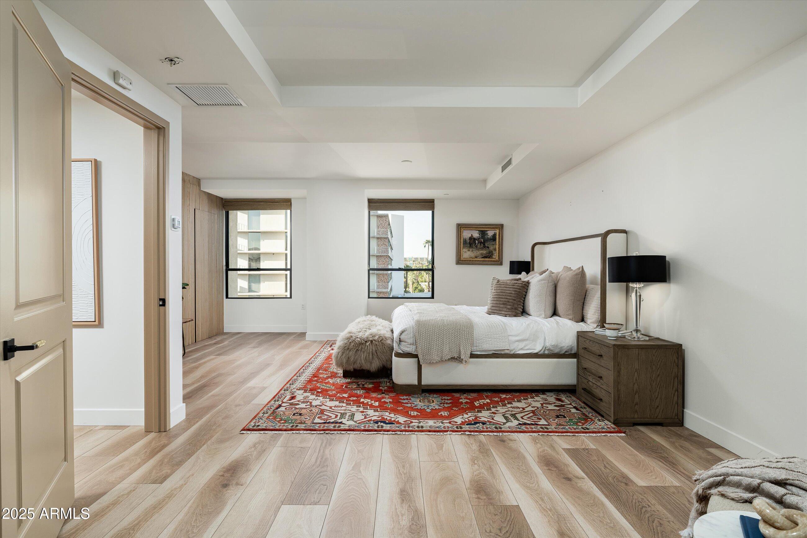6803 E MAIN Street 5511