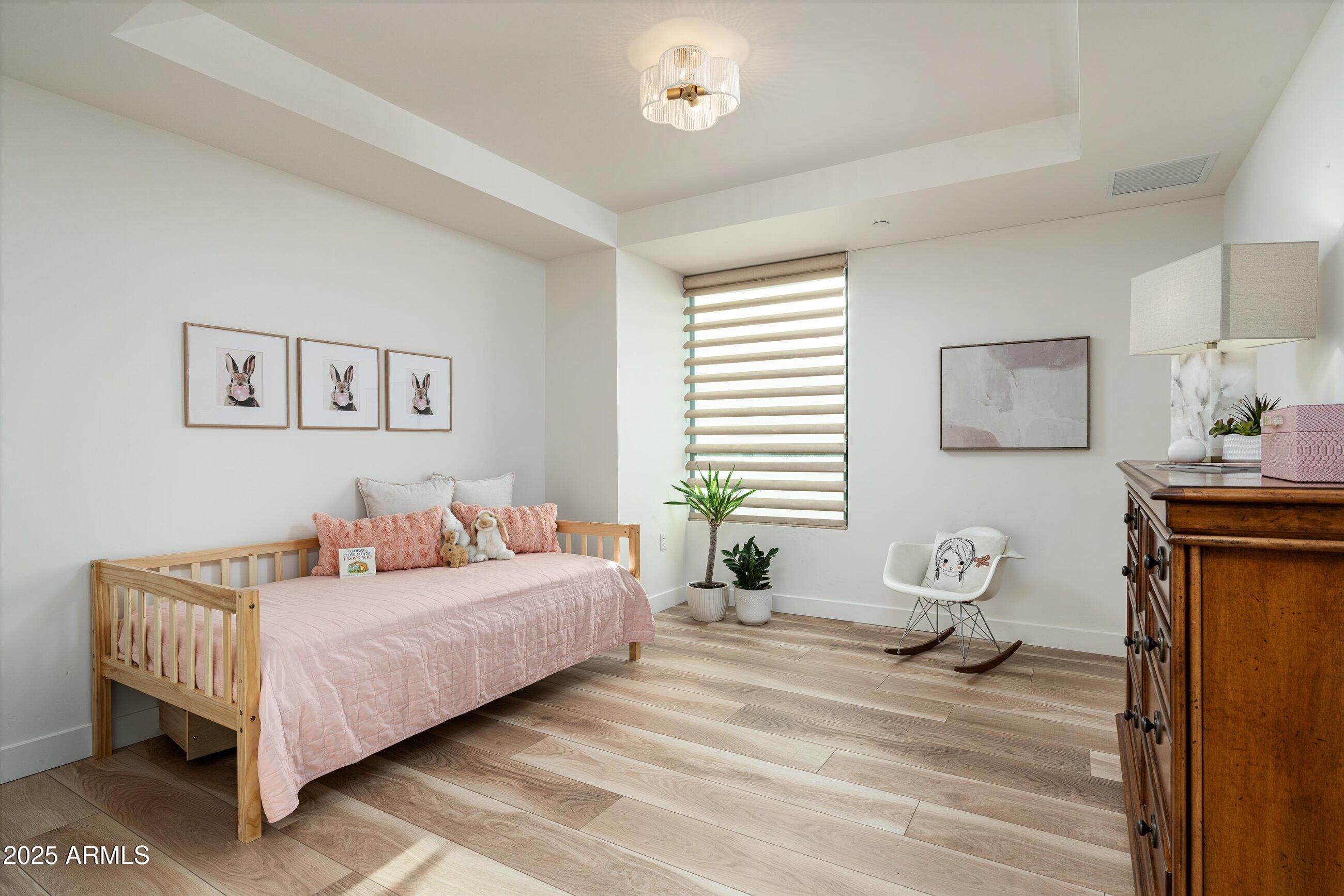 6803 E MAIN Street 5511