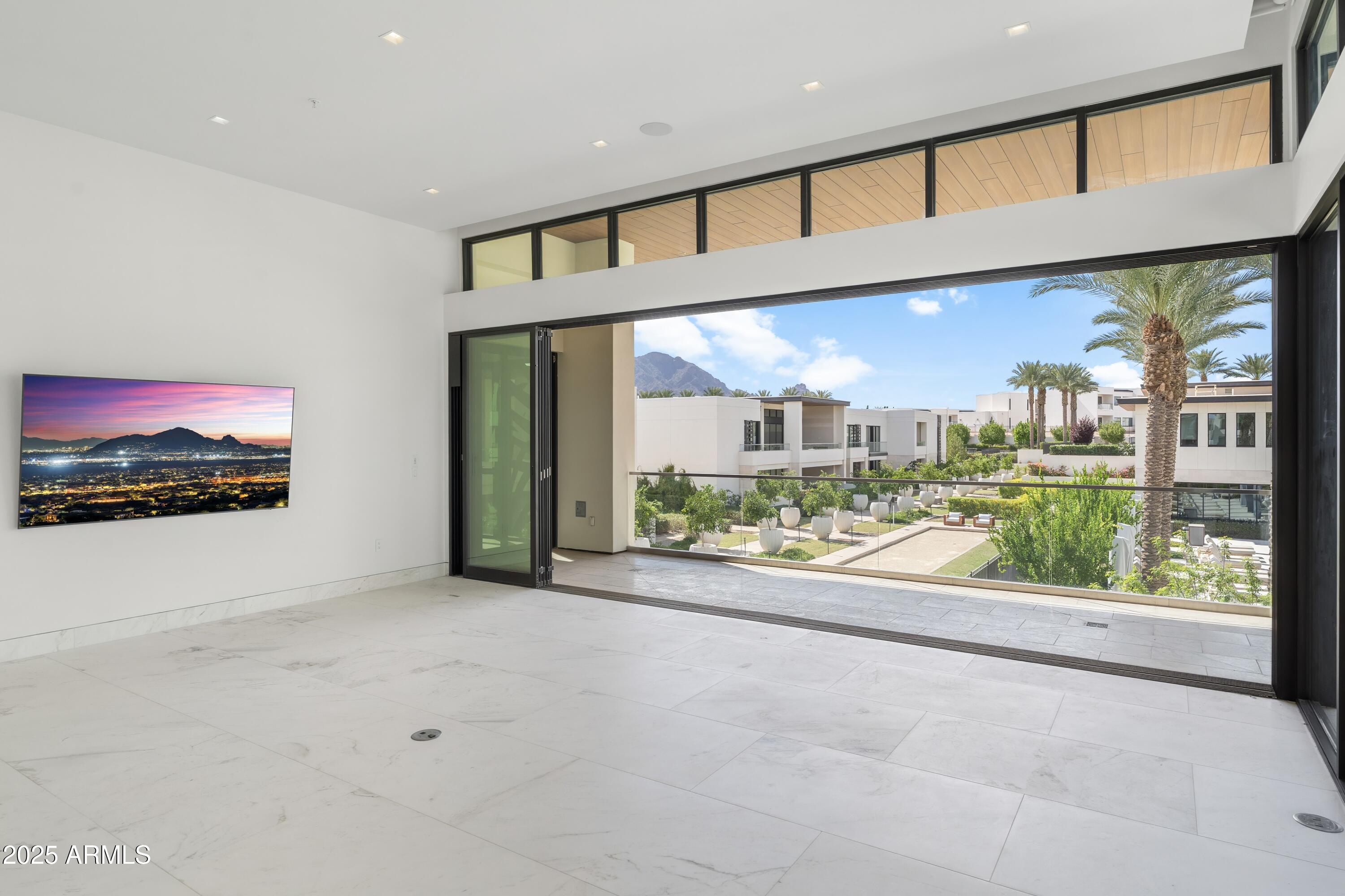 6587 N PALMERAIE Boulevard 2041