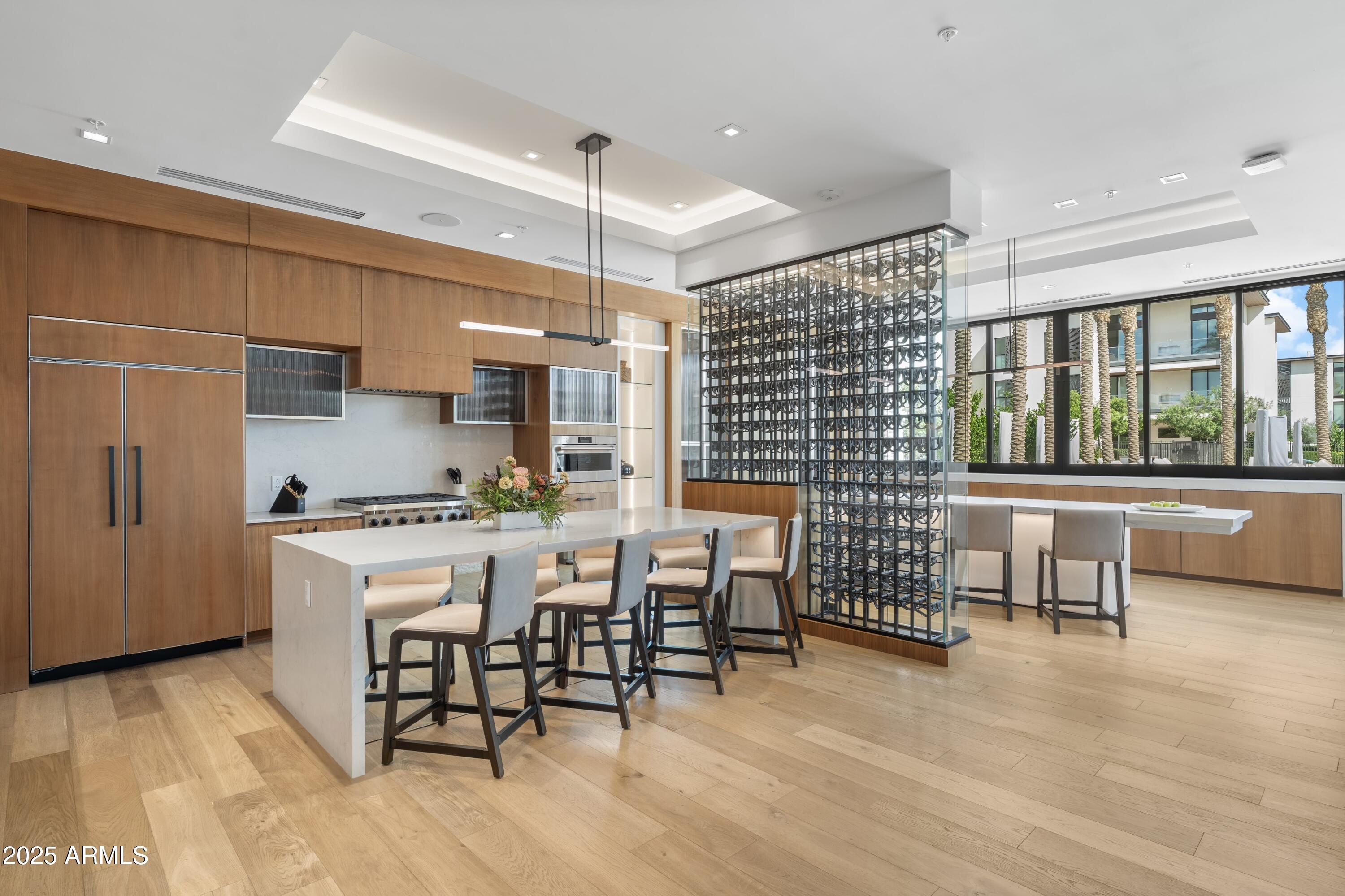 6587 N PALMERAIE Boulevard 2041