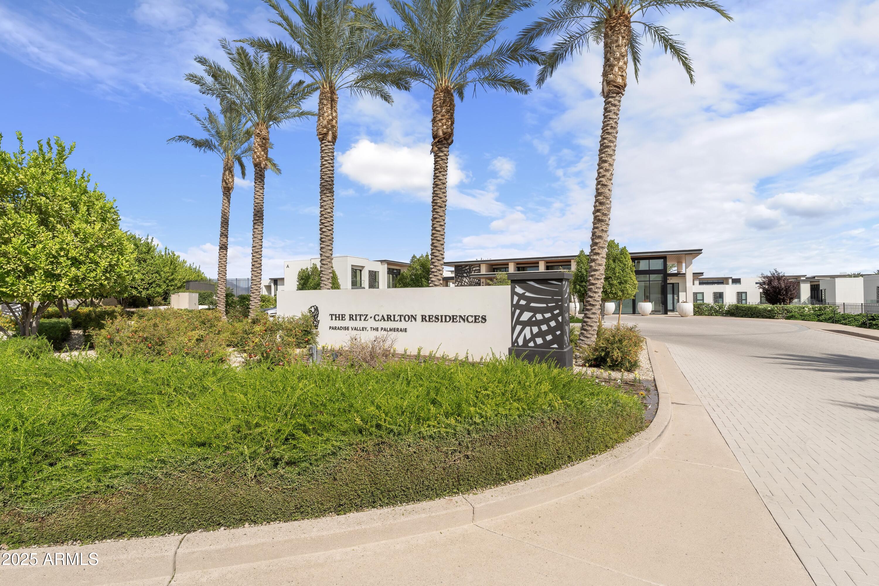 6587 N PALMERAIE Boulevard 2041