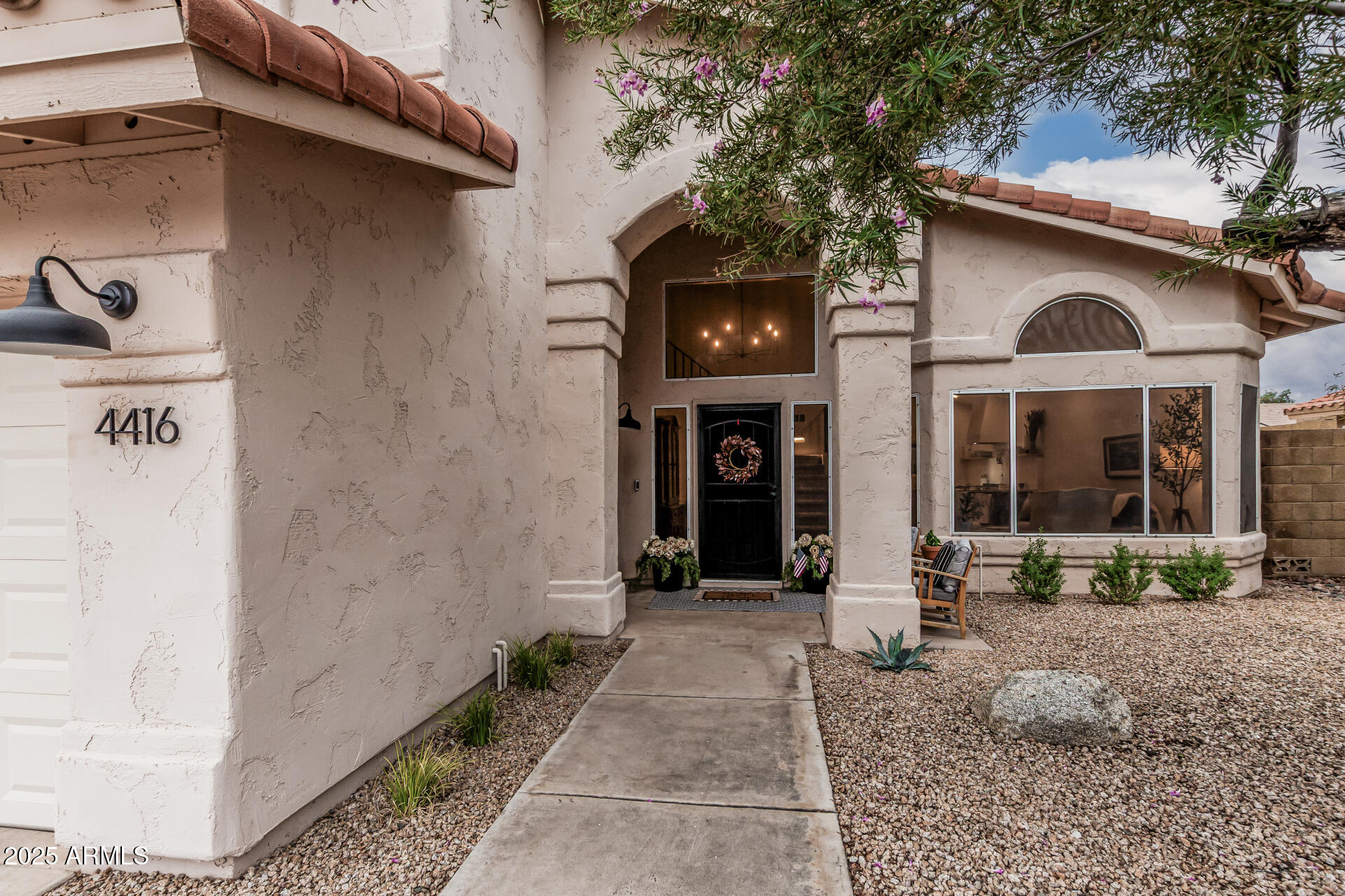 4416 E WHITNEY Lane