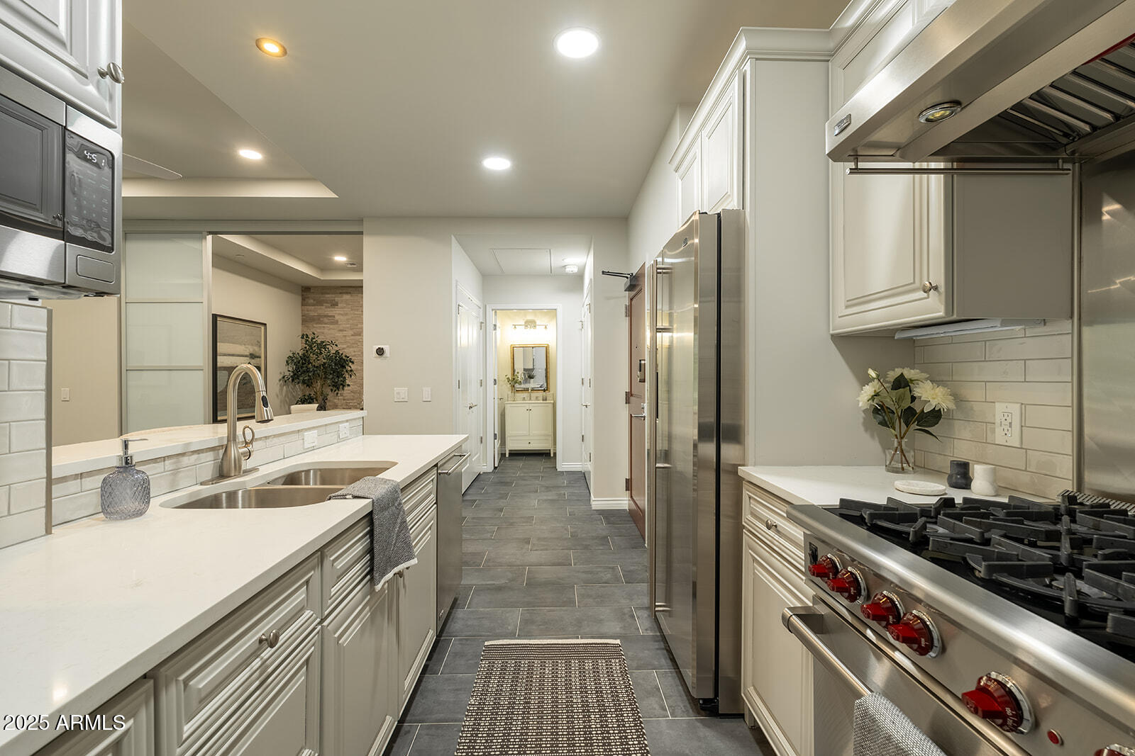 6803 E MAIN Street 1110