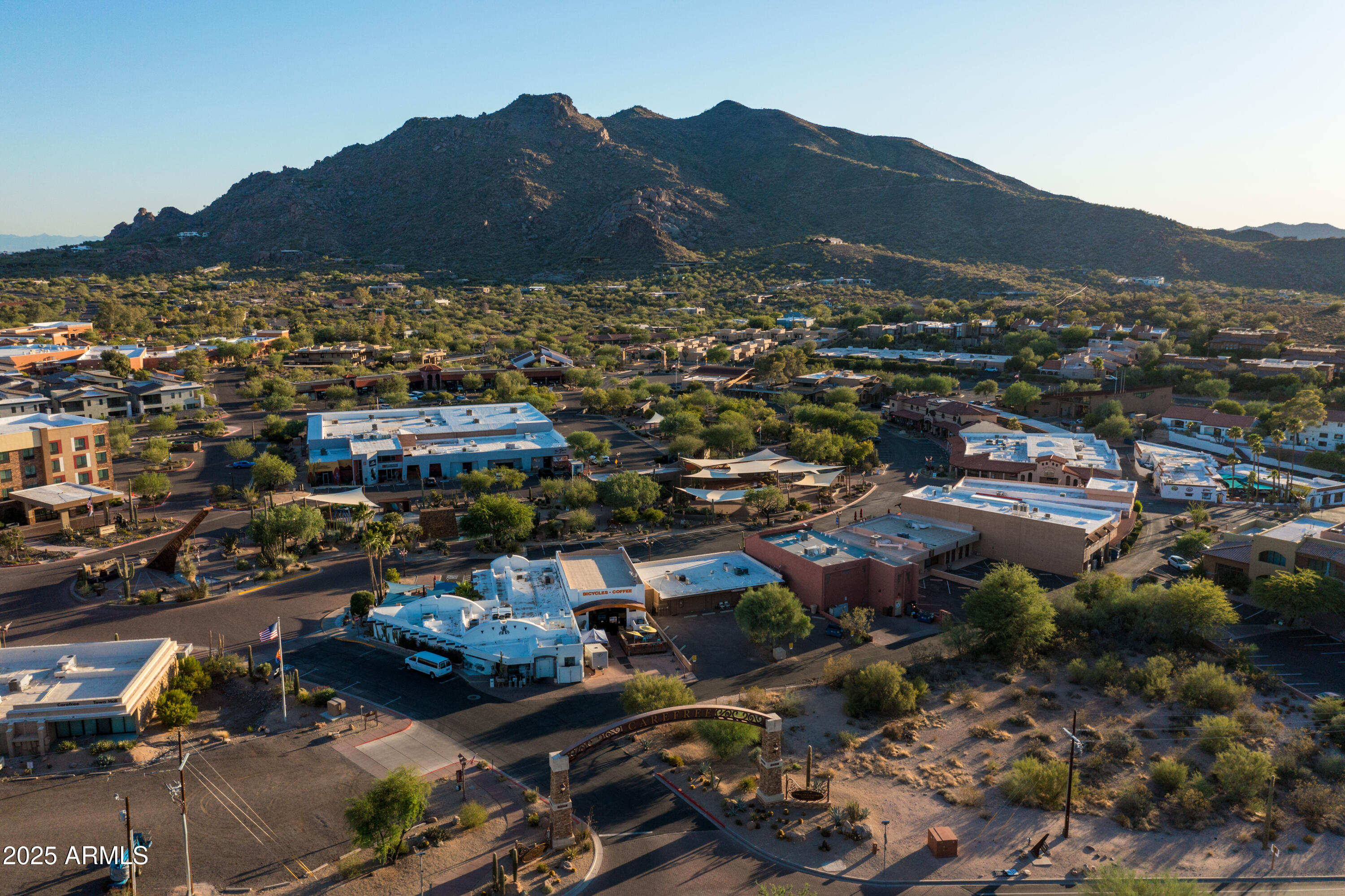 7650 E RISING SUN Road -