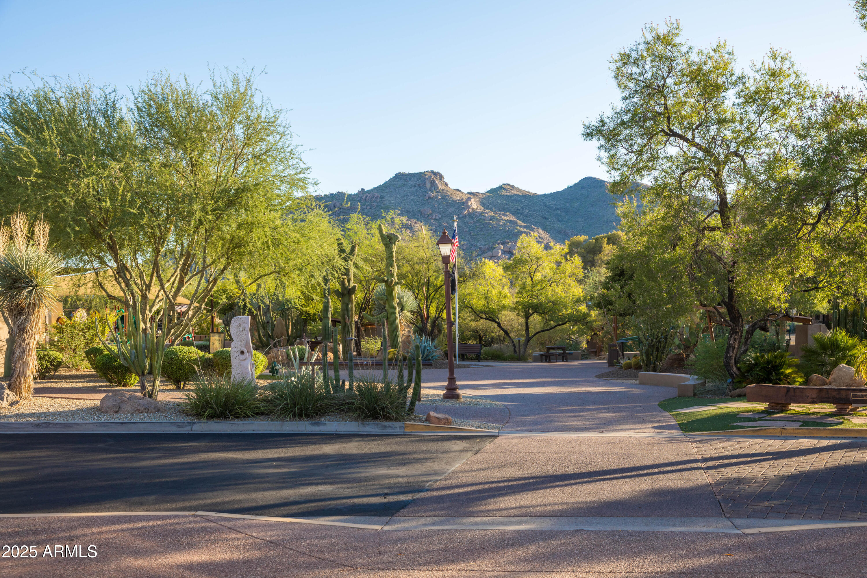 7650 E RISING SUN Road -